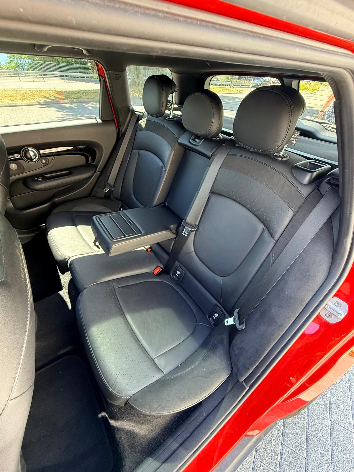 MINI 2.0i Cooper S SAG ALL4-image-2