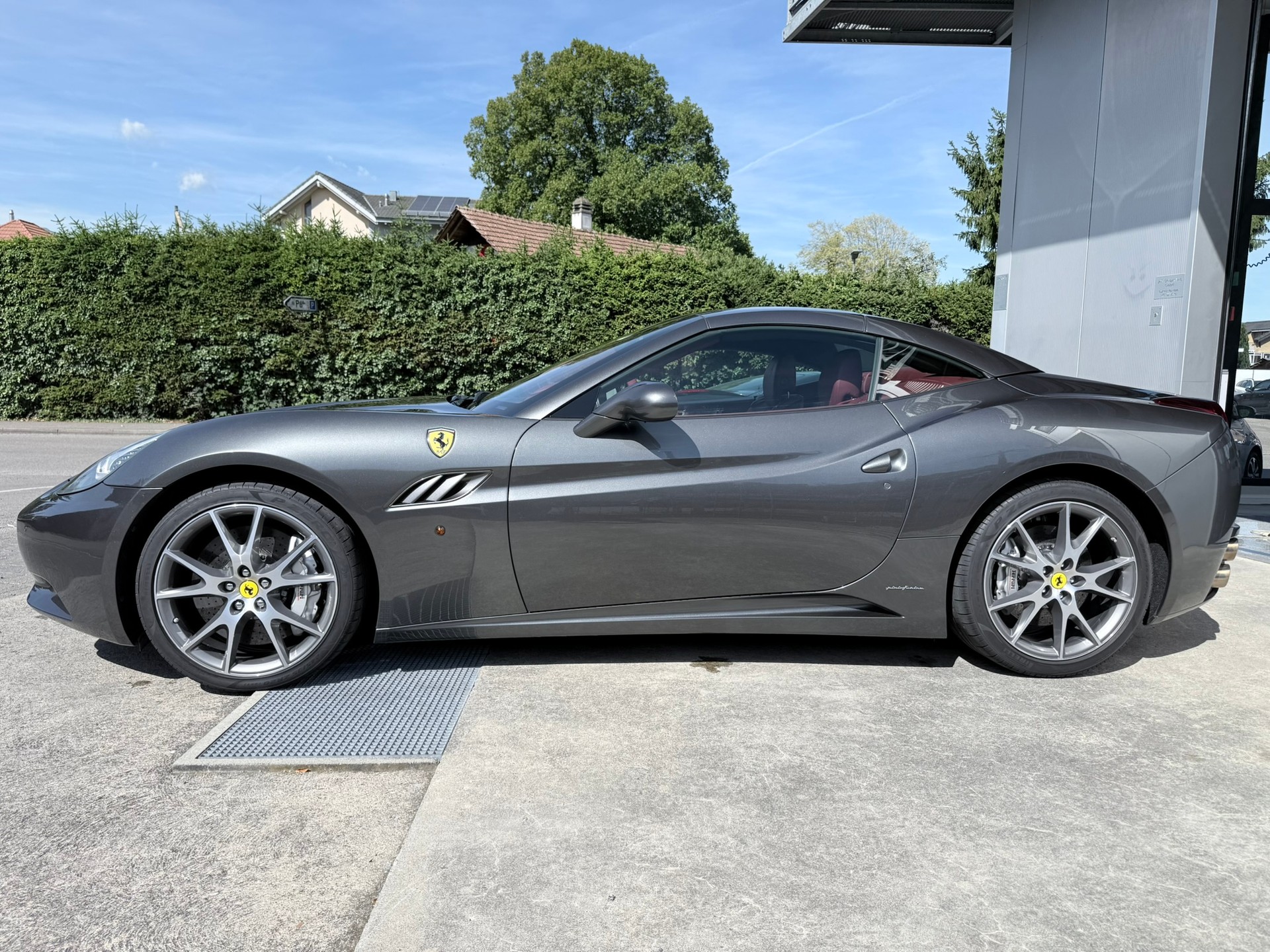FERRARI California 4.3 V8-image-11
