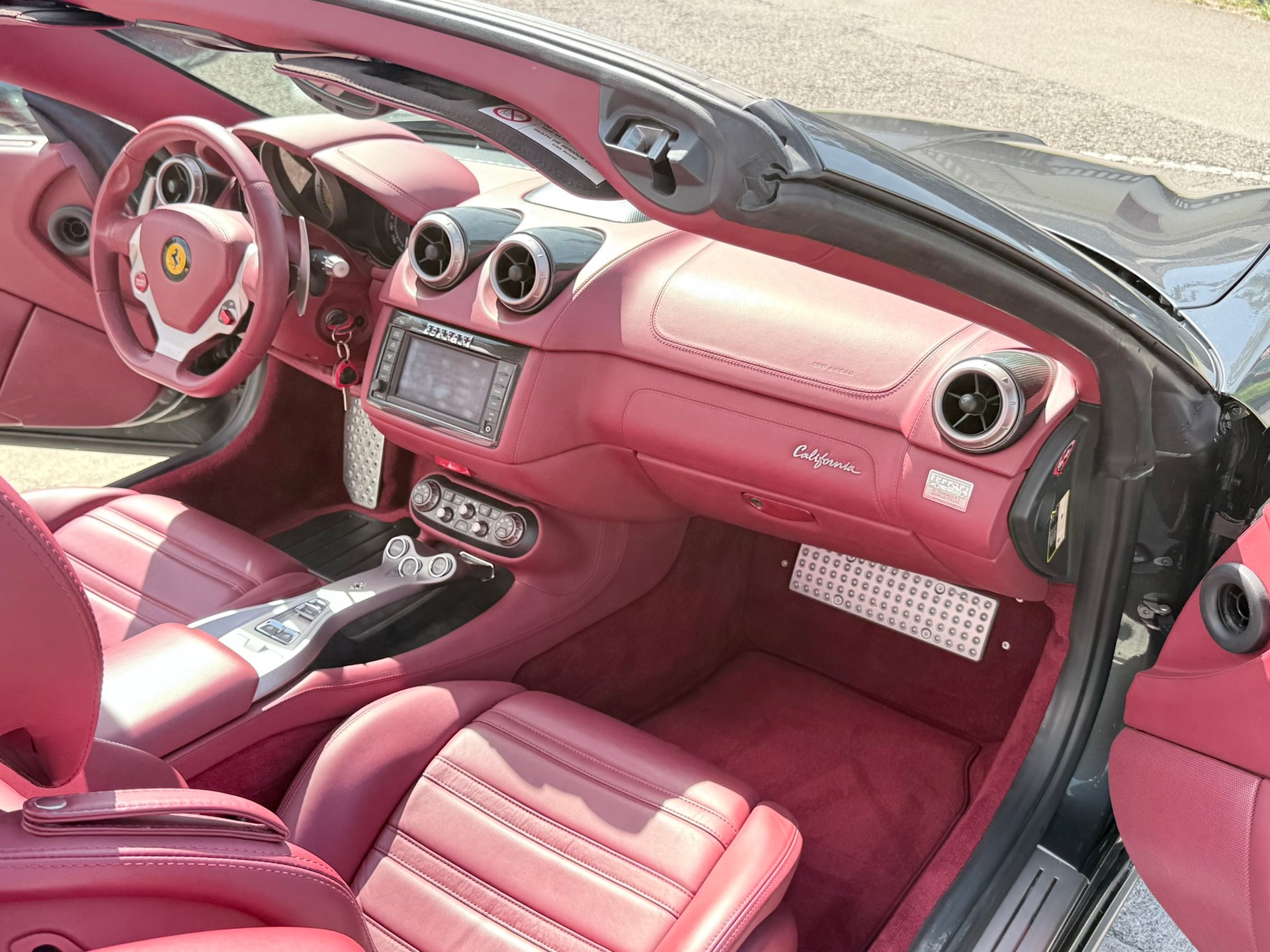 FERRARI California 4.3 V8-image-16