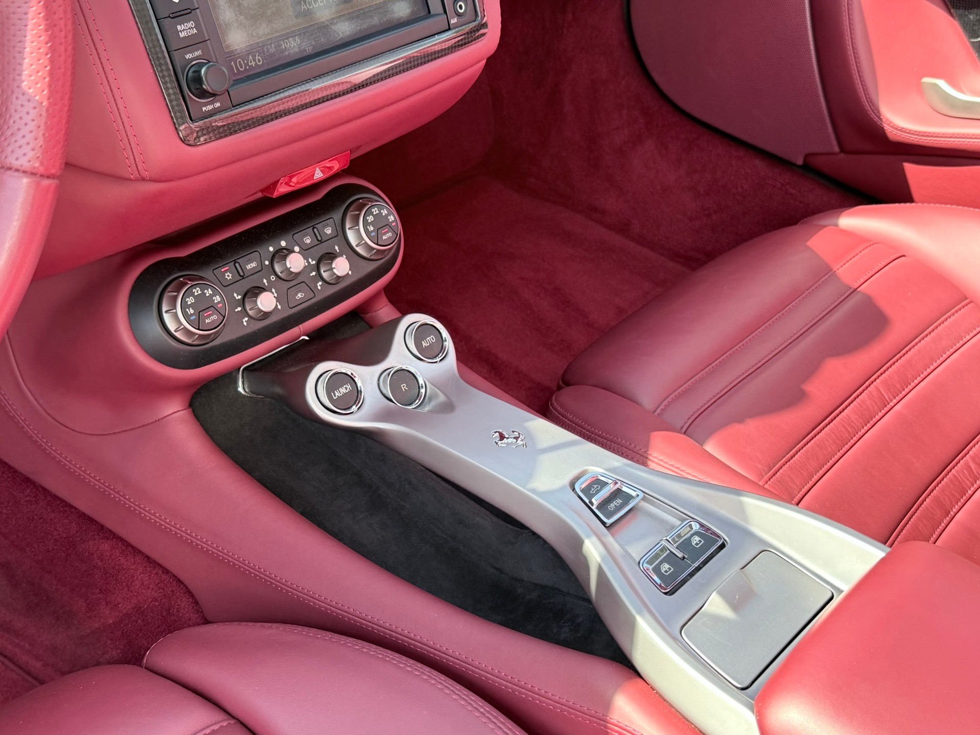 FERRARI California 4.3 V8-image-22