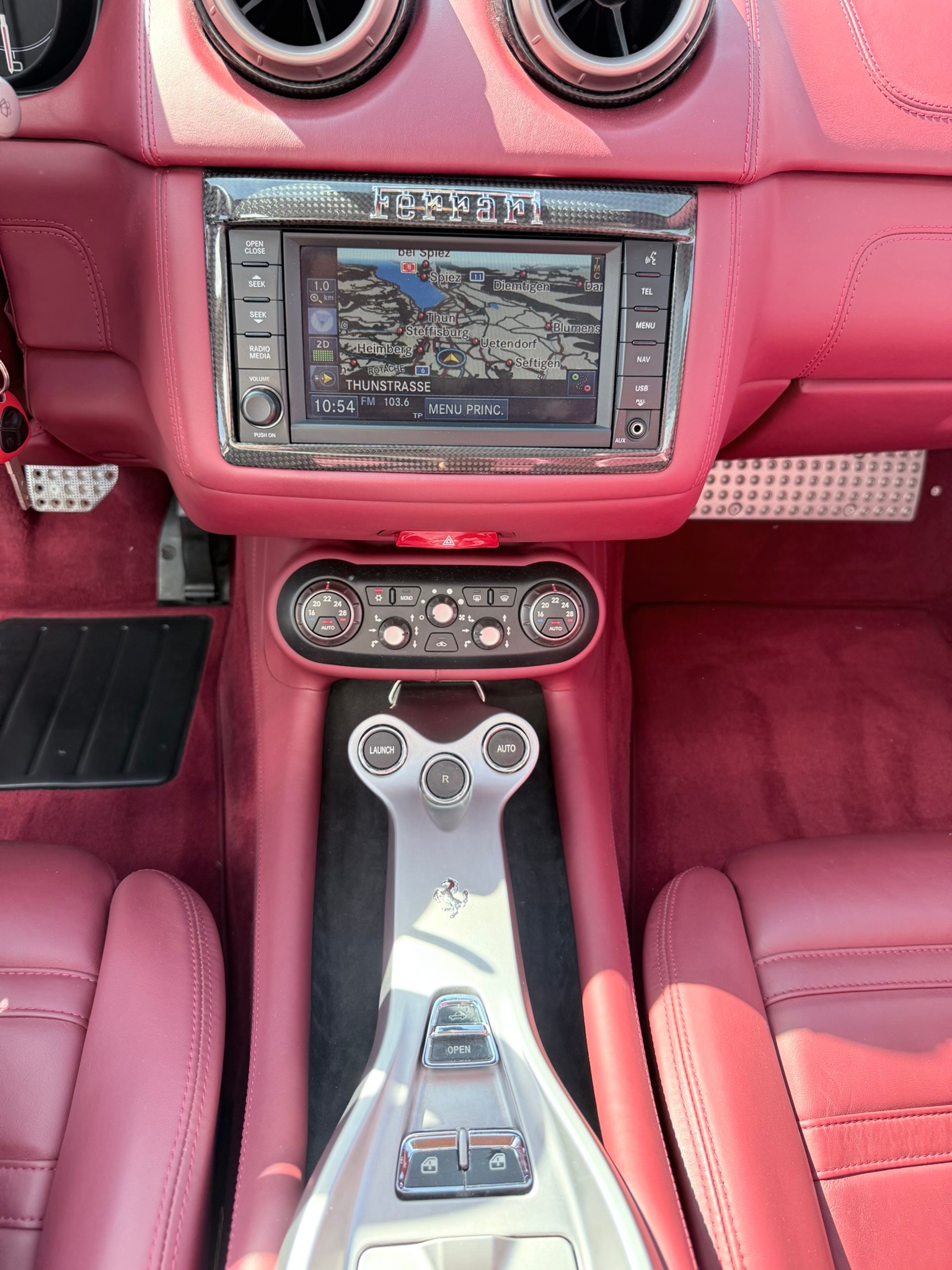 FERRARI California 4.3 V8-image-26