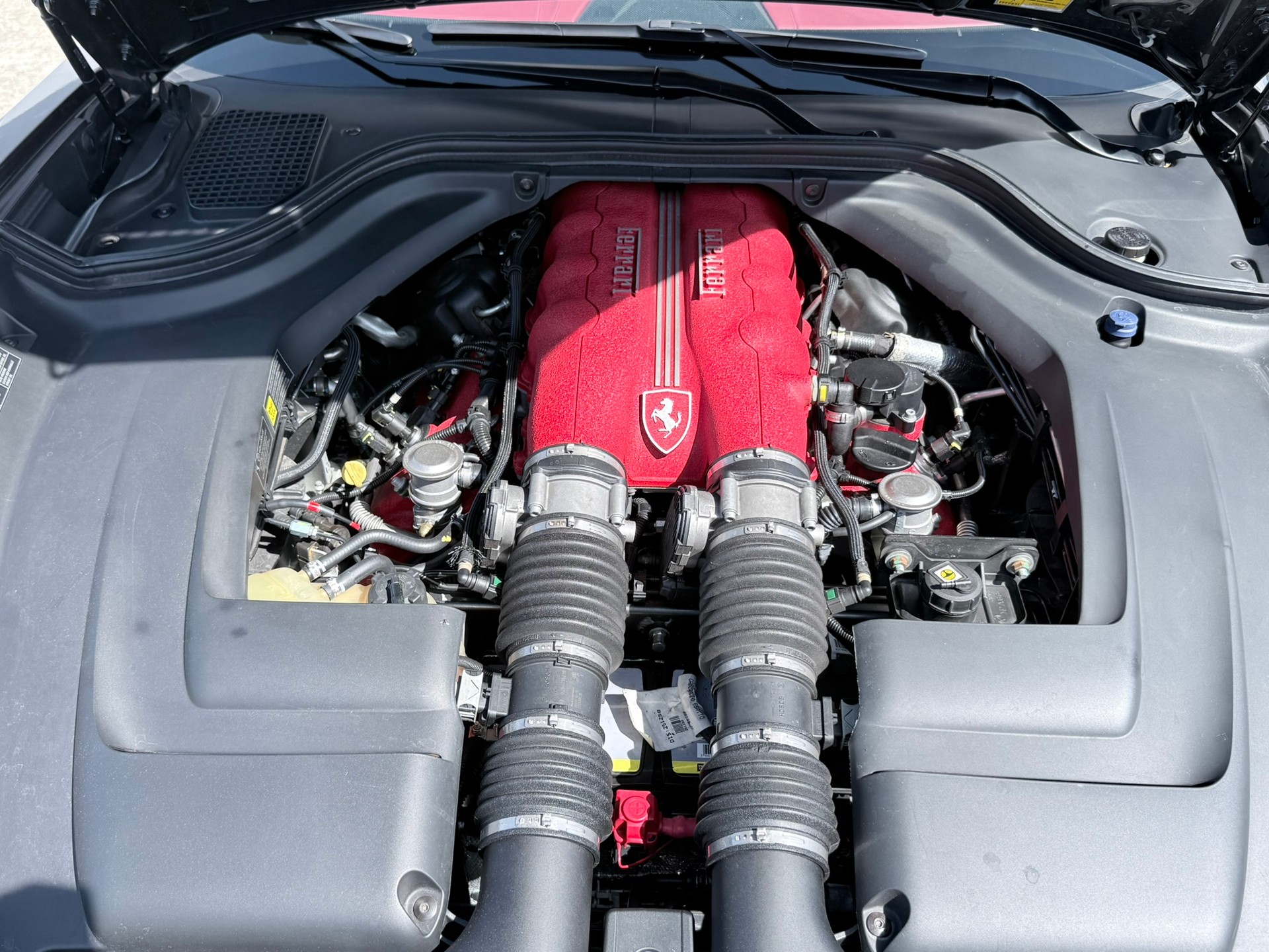 FERRARI California 4.3 V8-image-29
