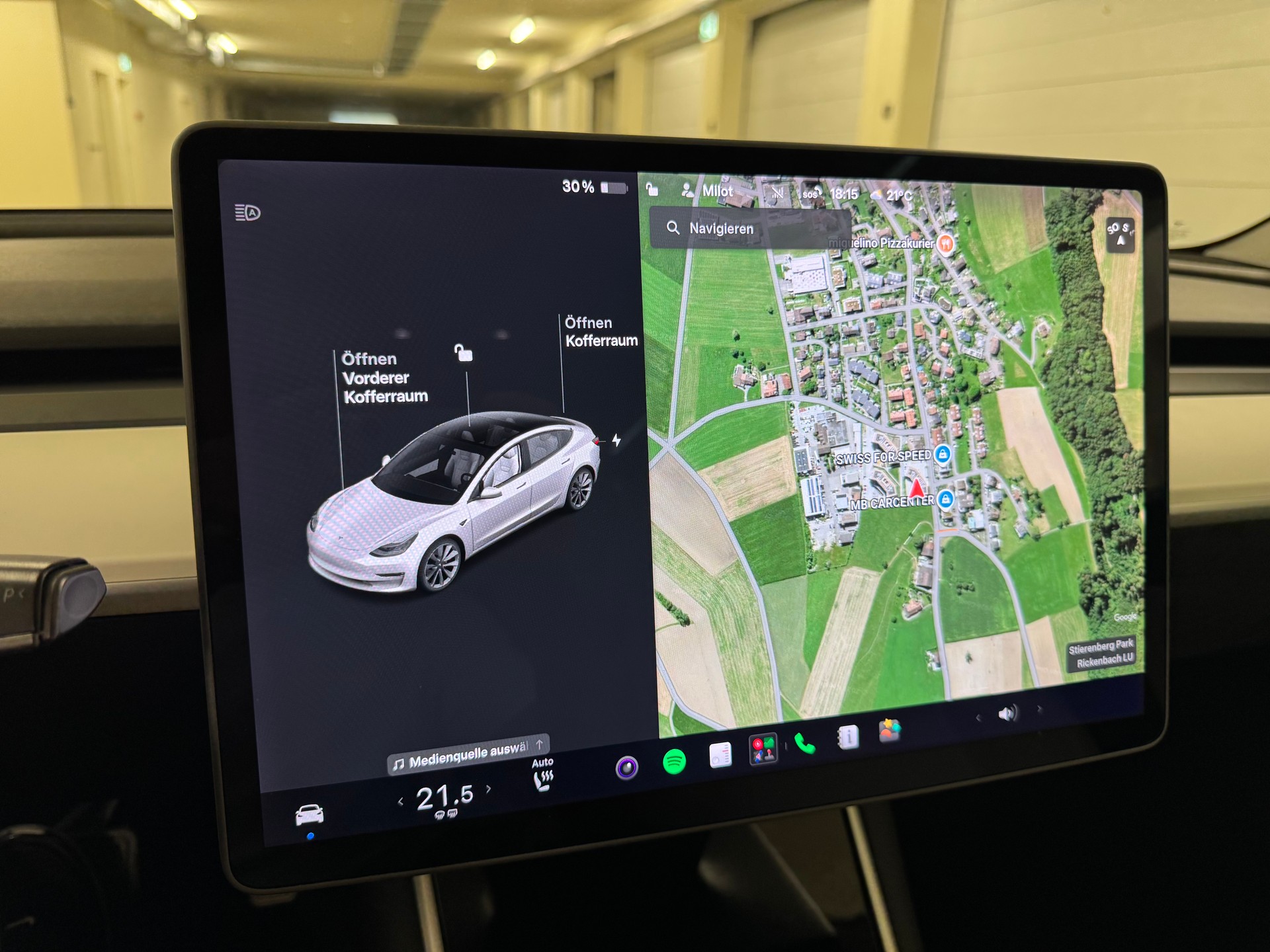 TESLA Model 3 Long Range Dual Motor AWD-image-16