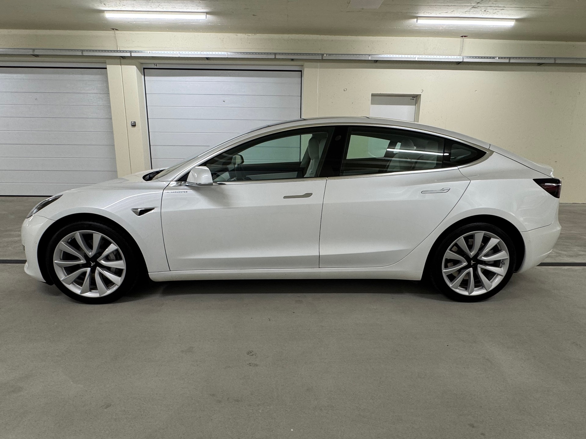 TESLA Model 3 Long Range Dual Motor AWD-image-5