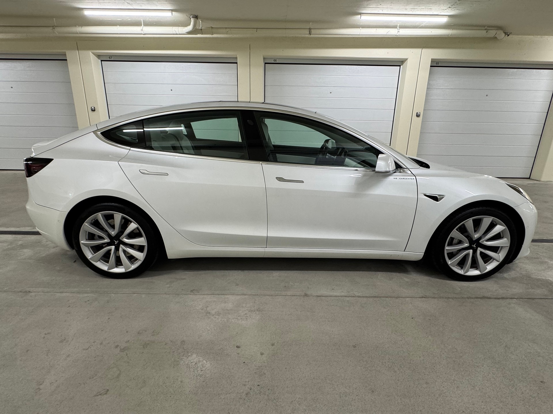 TESLA Model 3 Long Range Dual Motor AWD-image-9