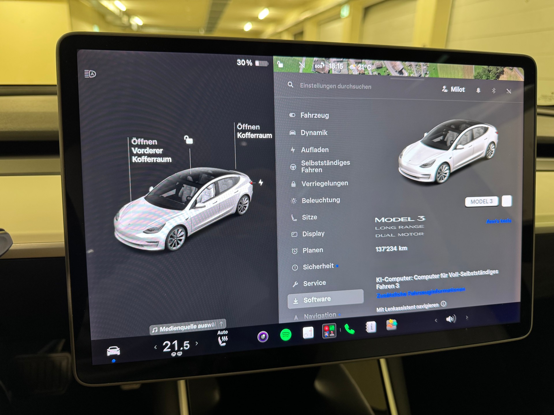 TESLA Model 3 Long Range Dual Motor AWD-image-18