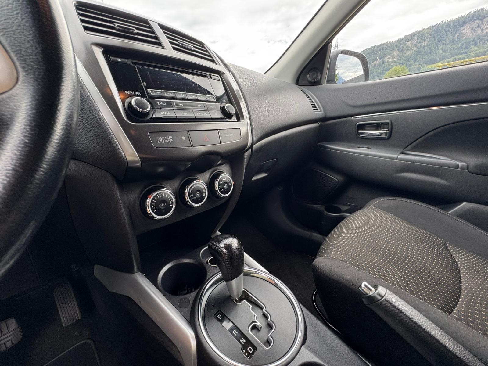 MITSUBISHI ASX 2.2 DID Intense 4WD Automatic-image-10