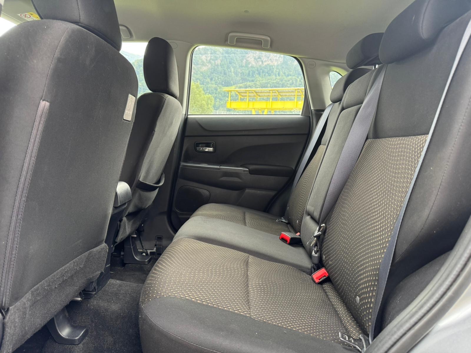 MITSUBISHI ASX 2.2 DID Intense 4WD Automatic-image-11