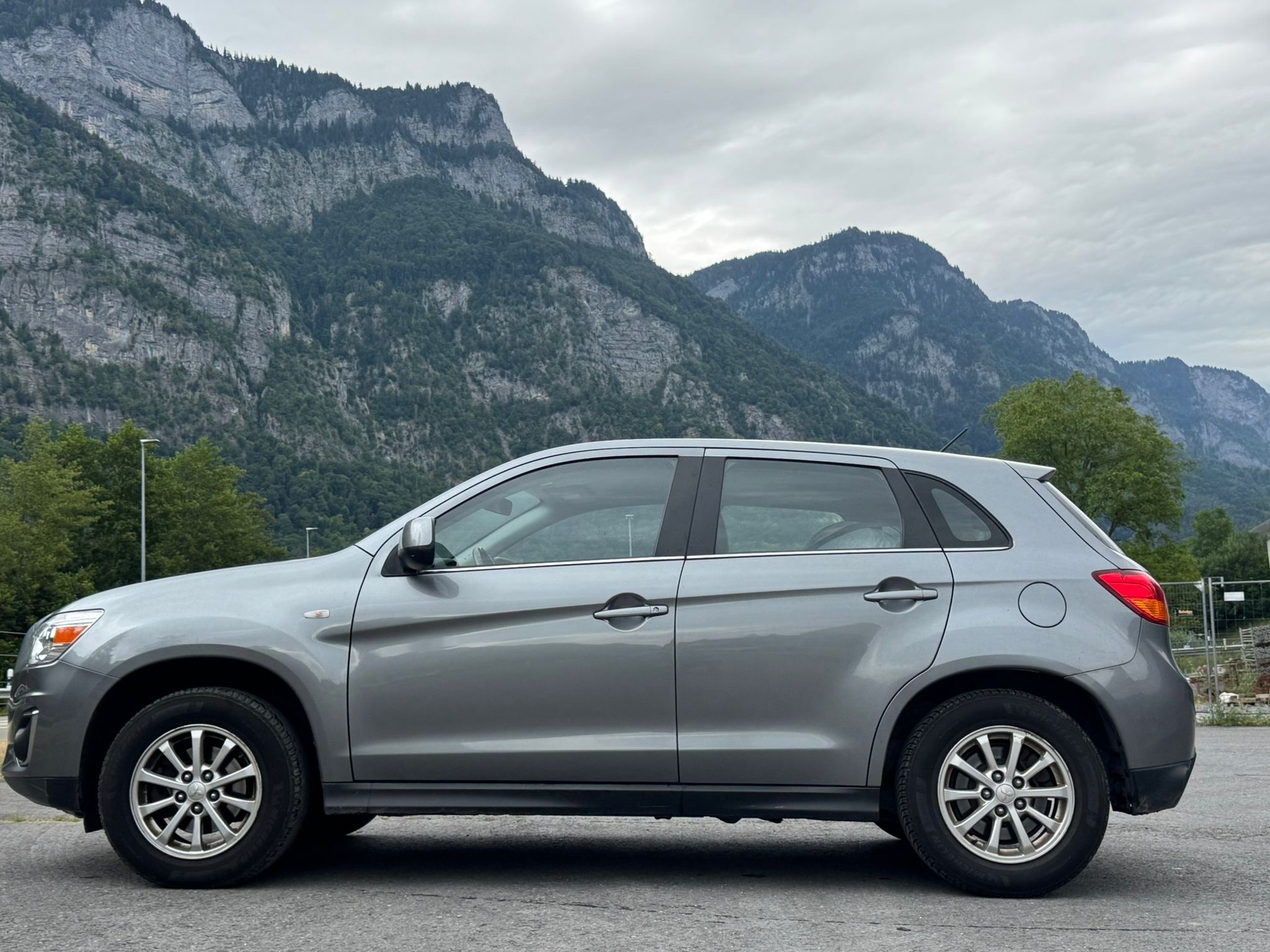 MITSUBISHI ASX 2.2 DID Intense 4WD Automatic-image-6