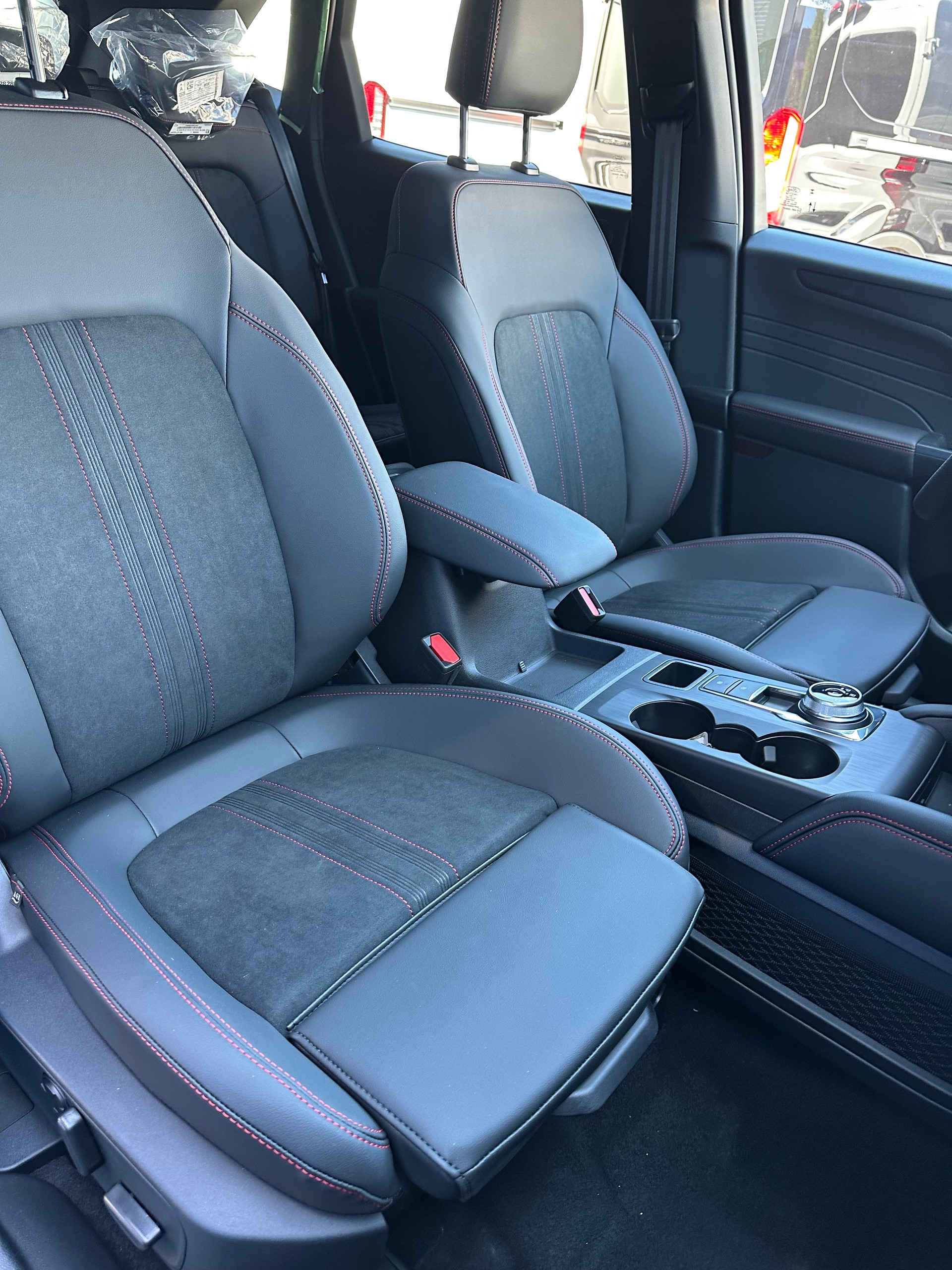 FORD Kuga 2.5 Hybrid ST-Line X 4x4 FHEV/Aut.-image-15
