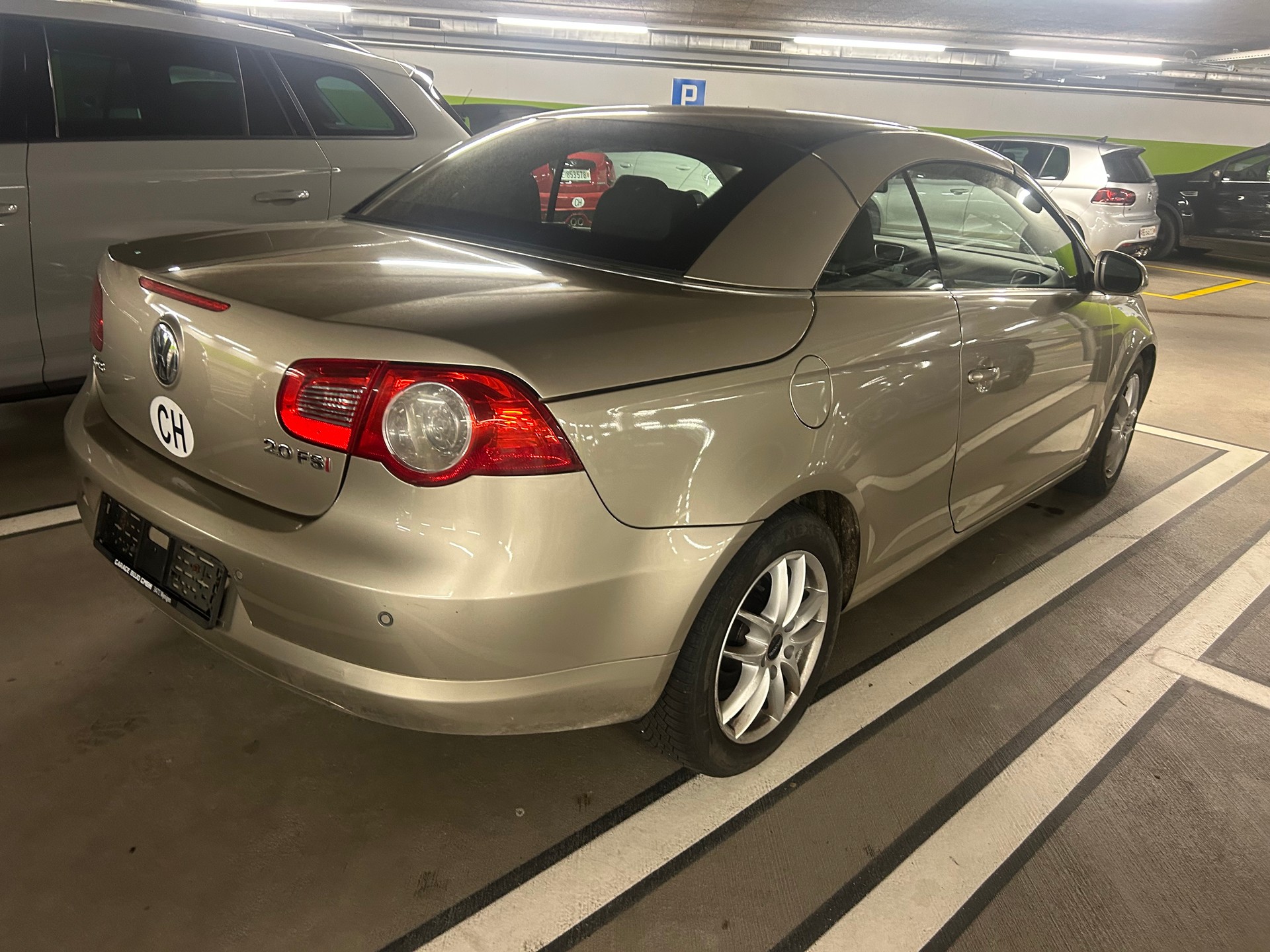 VW Eos 2.0 FSI Turbo-image-2
