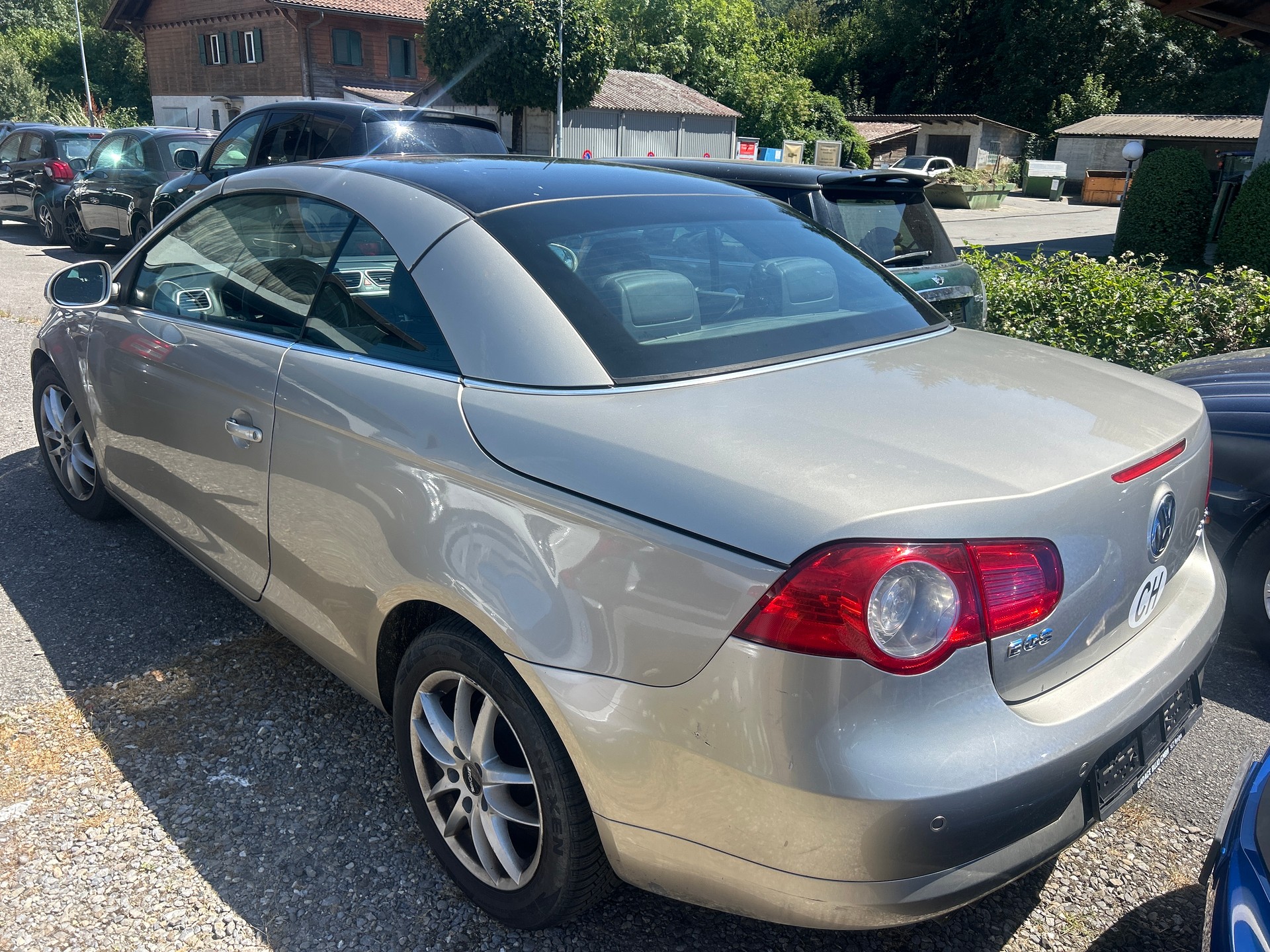 VW Eos 2.0 FSI Turbo-image-11