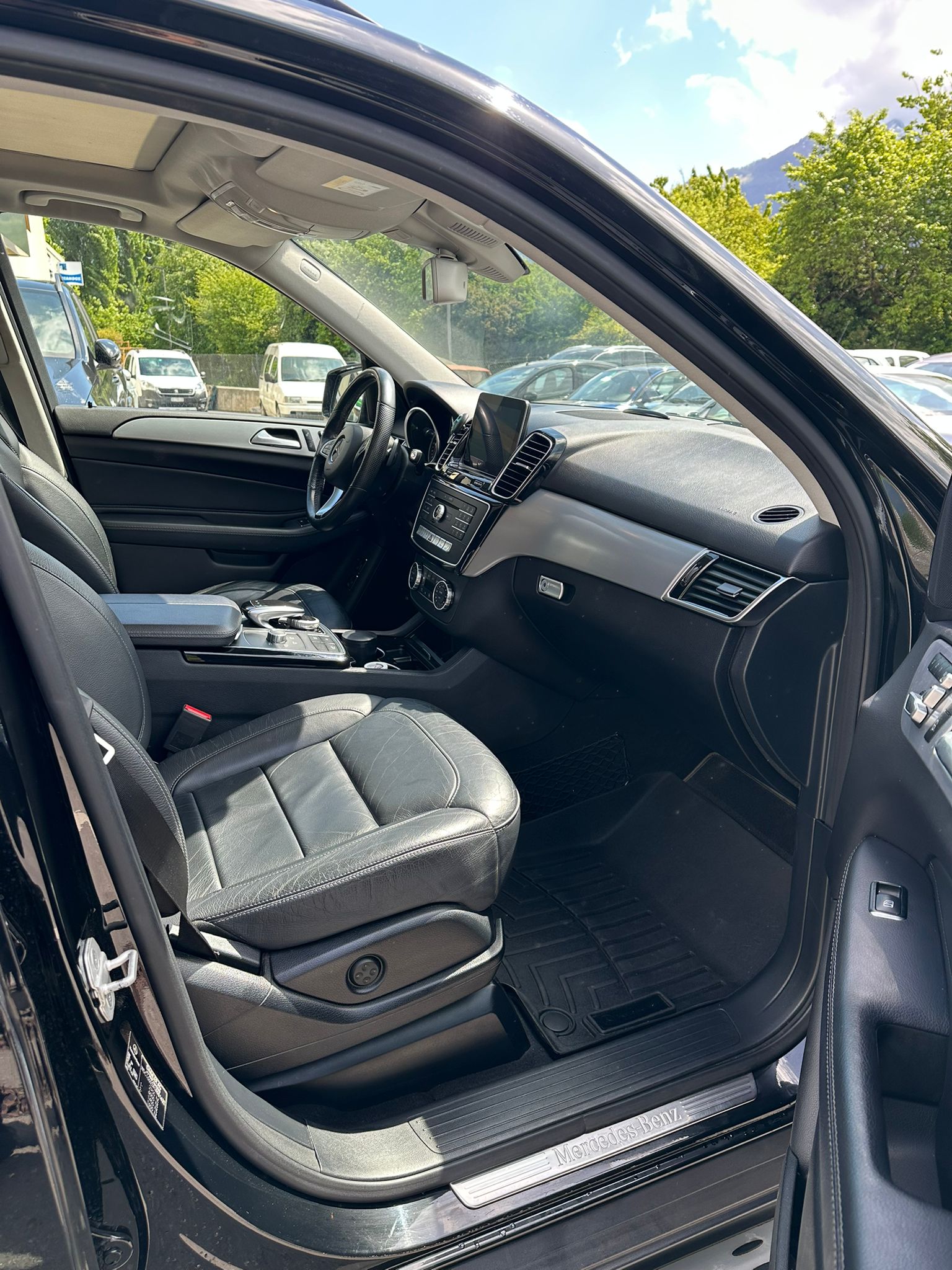 MERCEDES-BENZ GLE 350 d Executive 4Matic 9G-Tronic-image-10