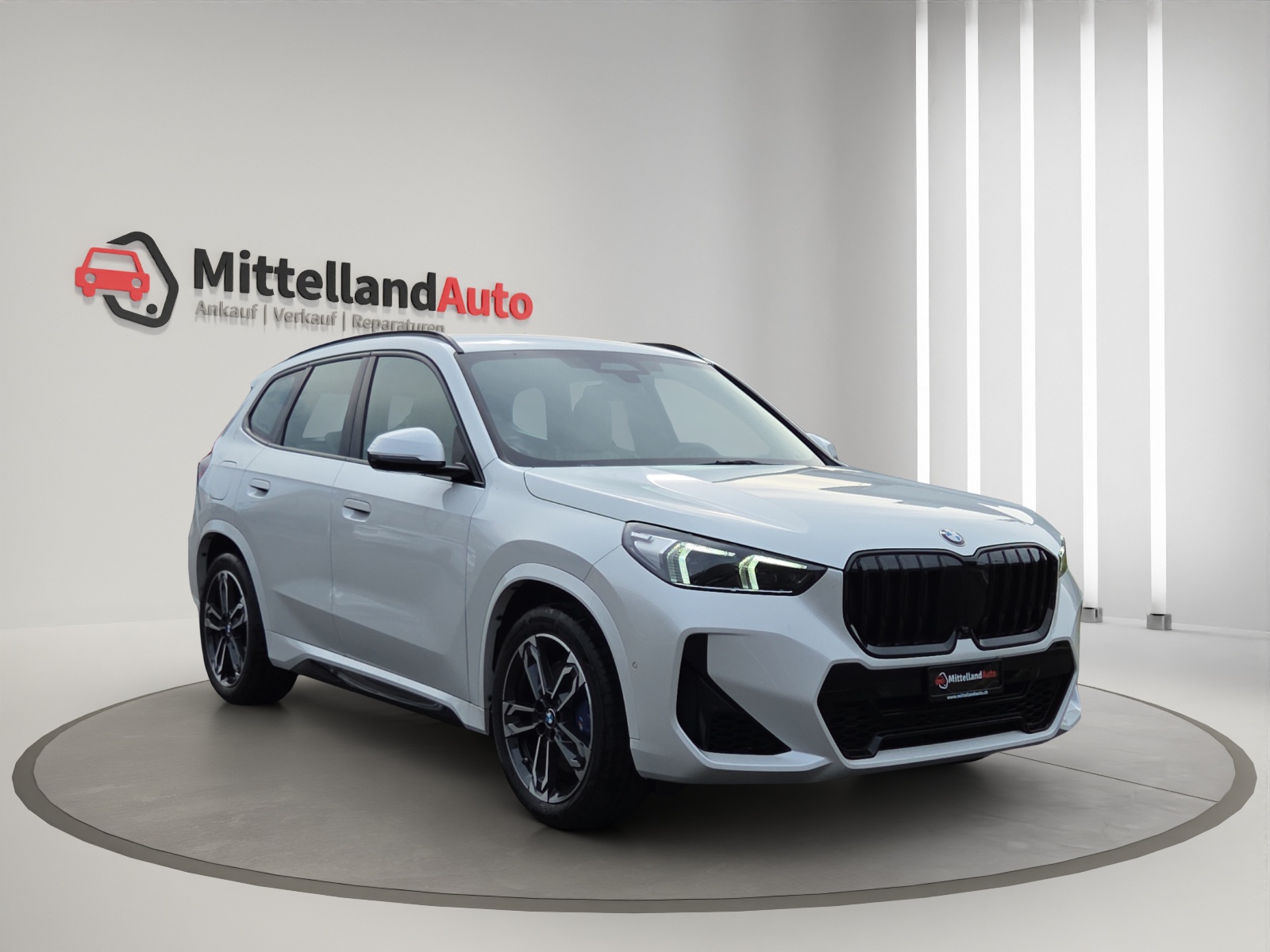 BMW X1 xDrive 23i 48V M Sport-image-2