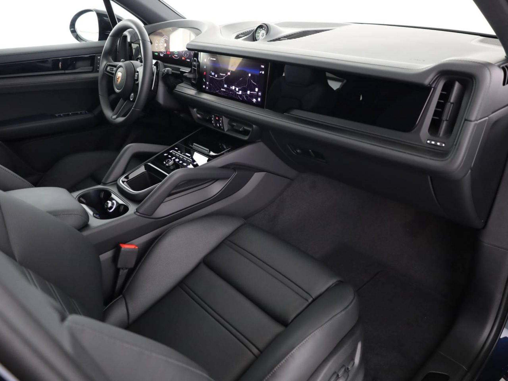 PORSCHE Cayenne E-Hybrid Black Edition-image-10