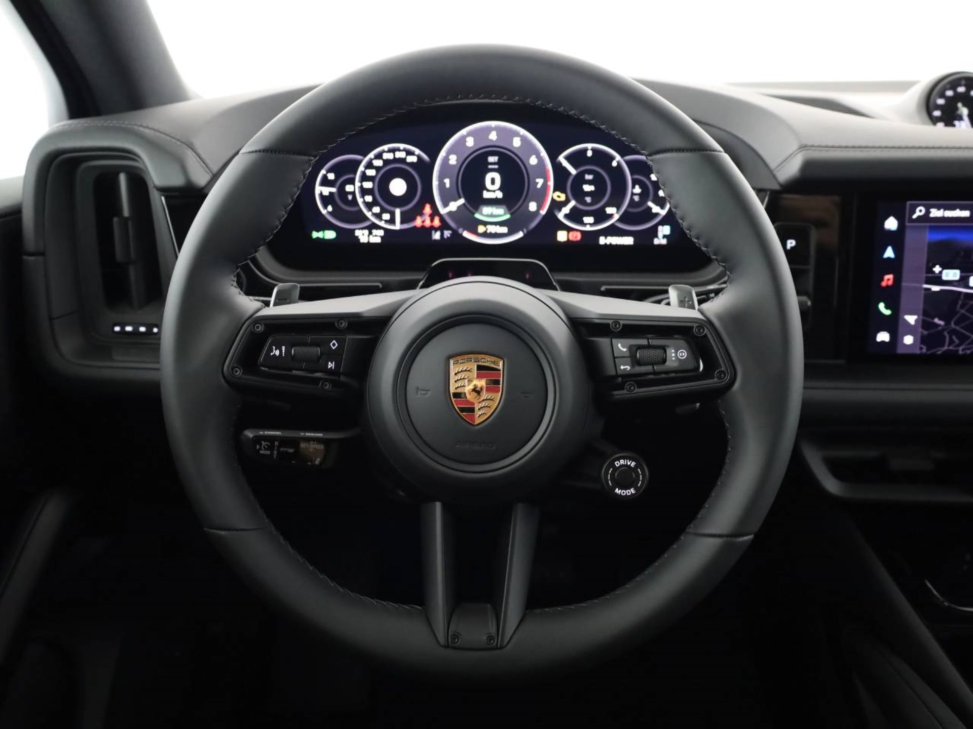 PORSCHE Cayenne E-Hybrid Black Edition-image-3