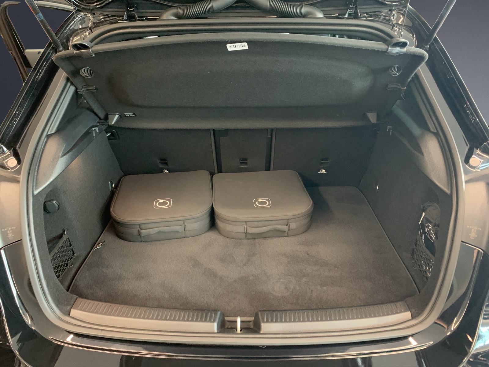 Image MERCEDES-BENZ A-250 A 250 e EQ Star 8G-DCT