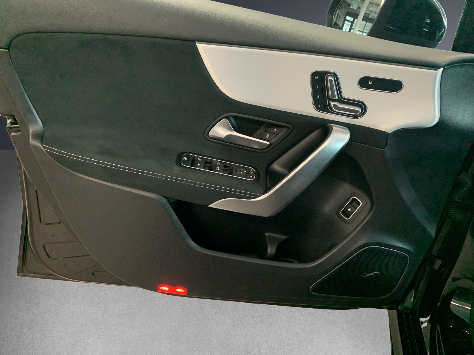 Image MERCEDES-BENZ A-250 A 250 e EQ Star 8G-DCT