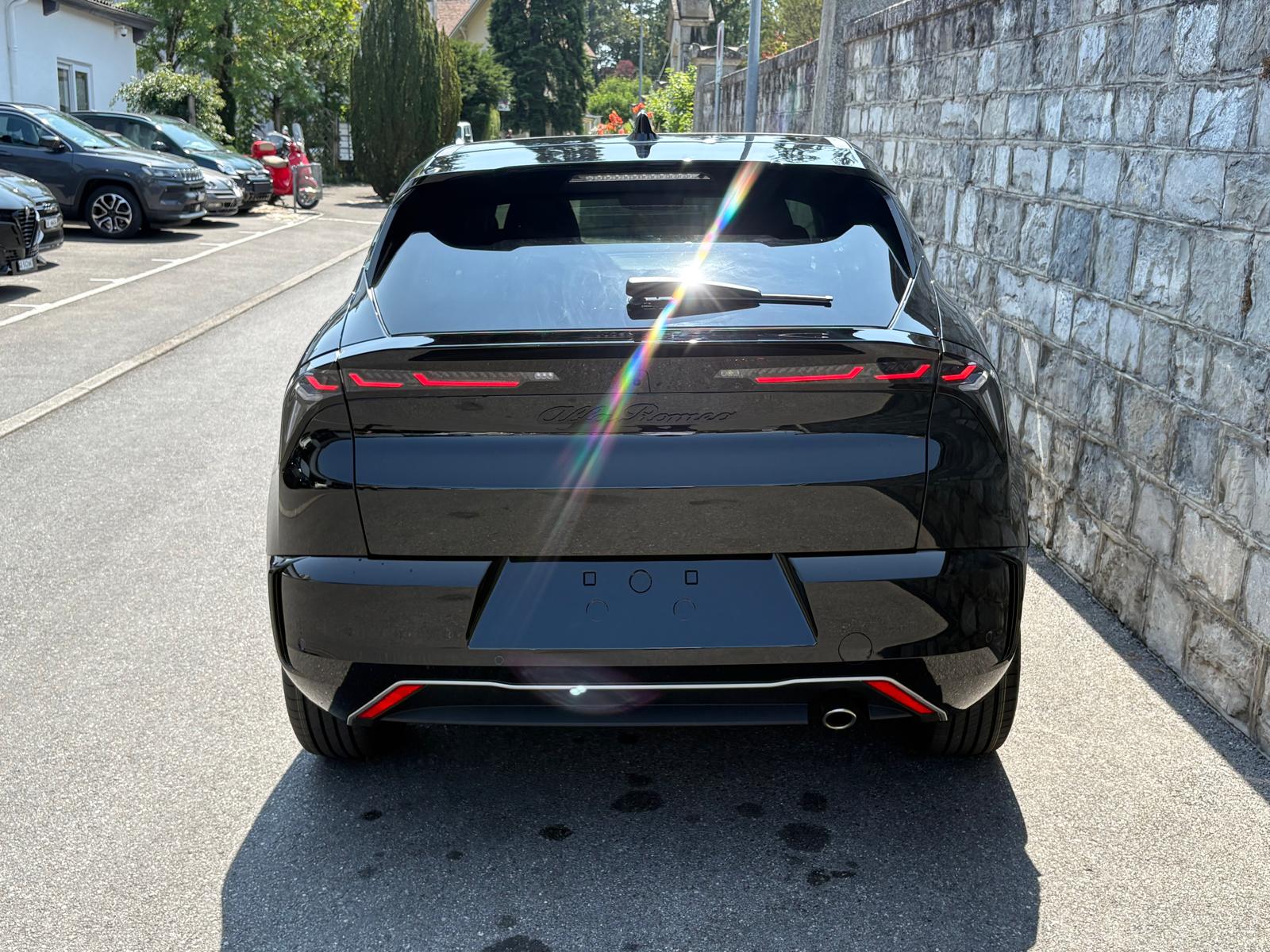 ALFA ROMEO Junior 1.2 48V Q4 Hybrid Sport Speciale-image-3