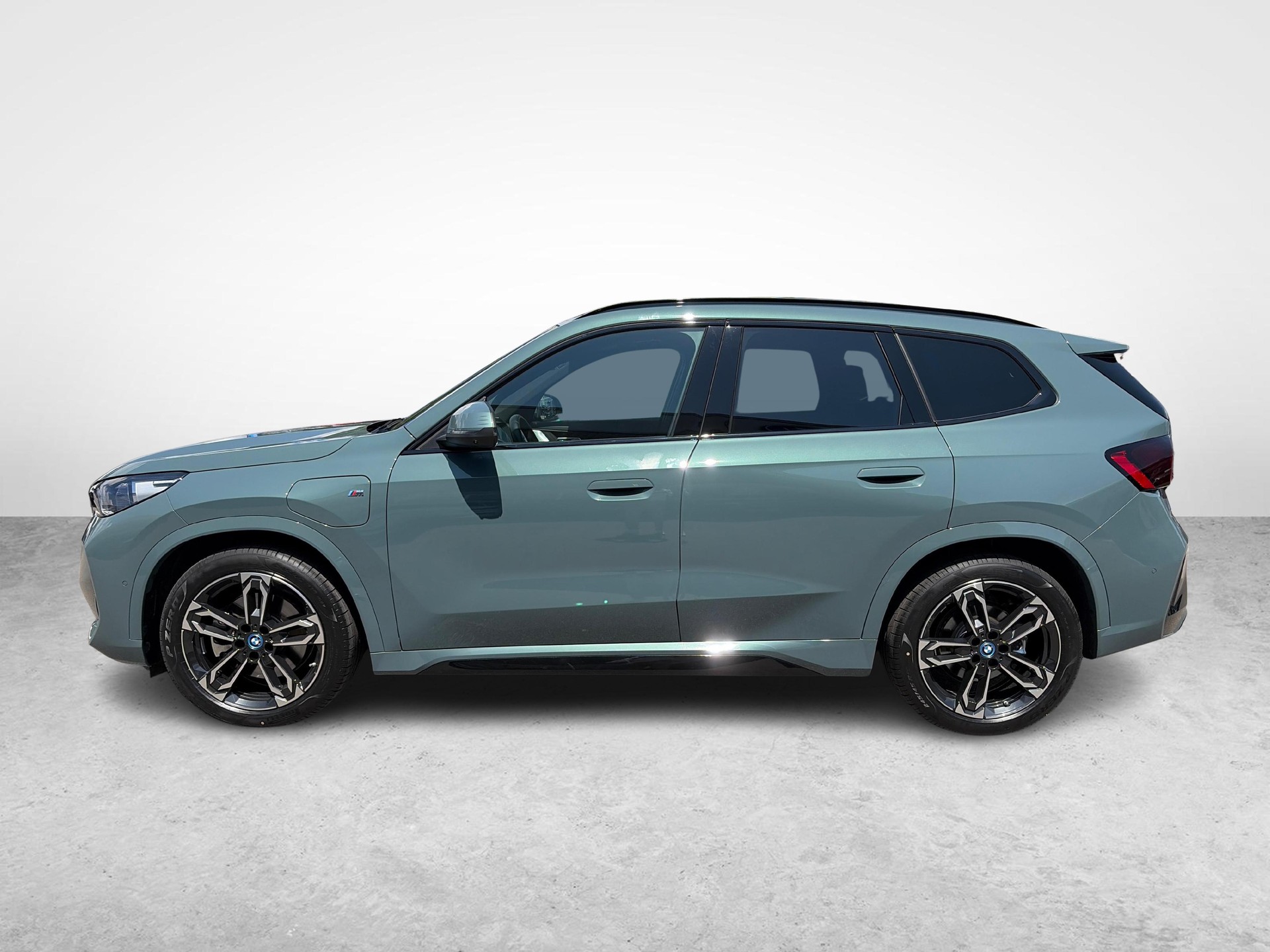 BMW X1 30e xDrive paddles M Sport-image-4