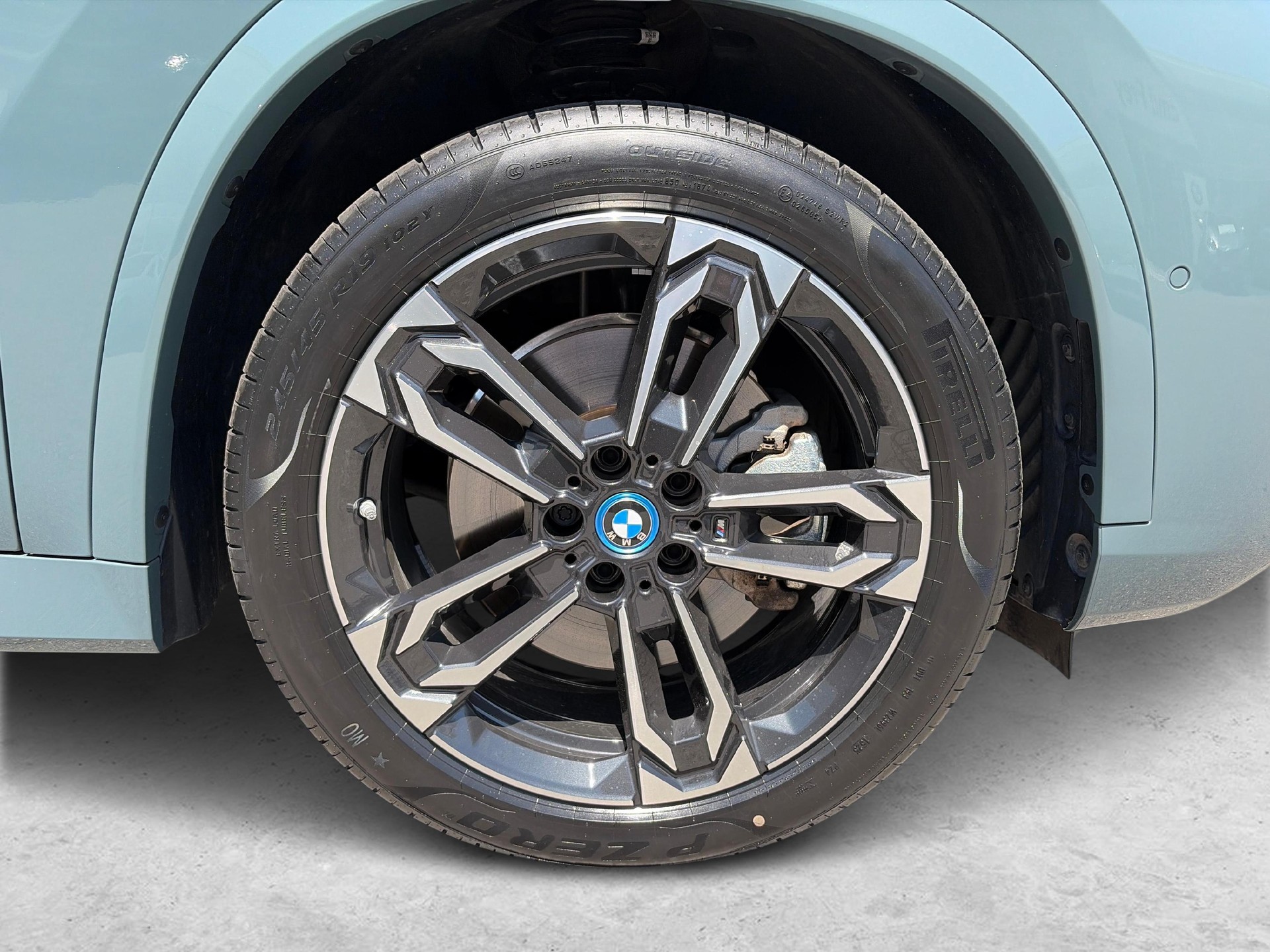 BMW X1 30e xDrive paddles M Sport-image-18