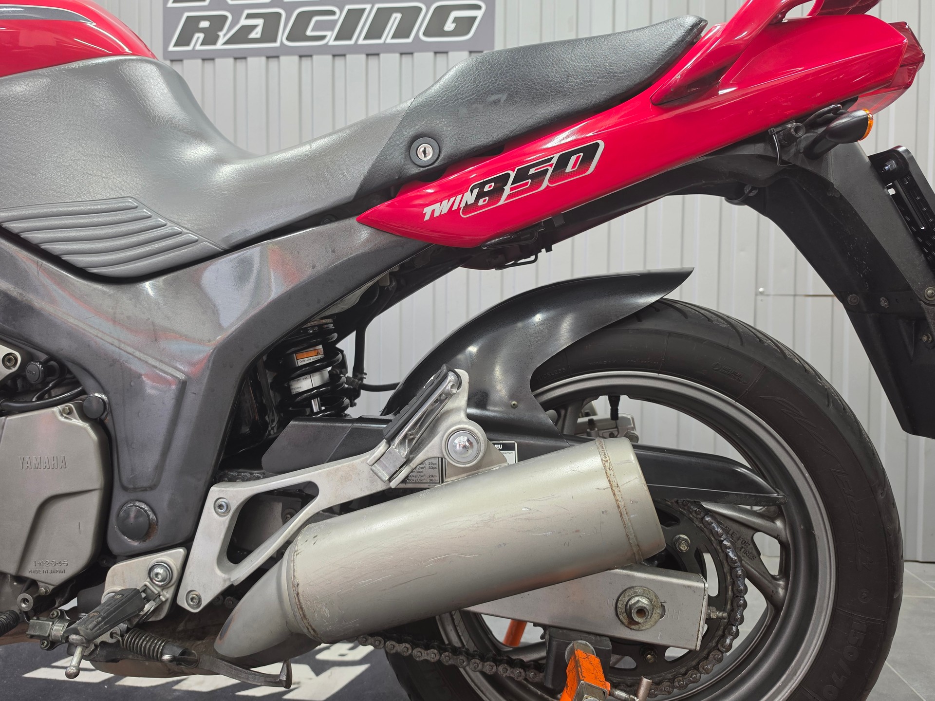 YAMAHA TDM 850-image-4