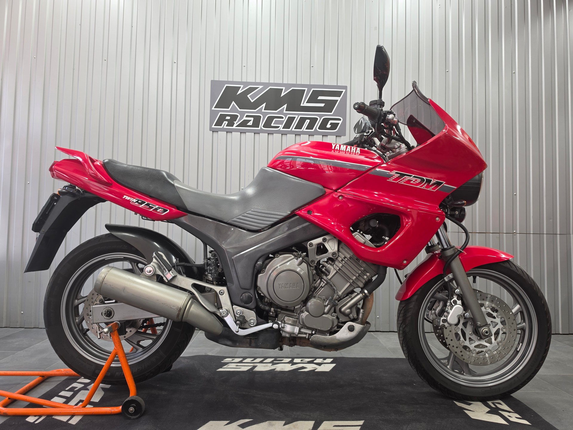 YAMAHA TDM 850