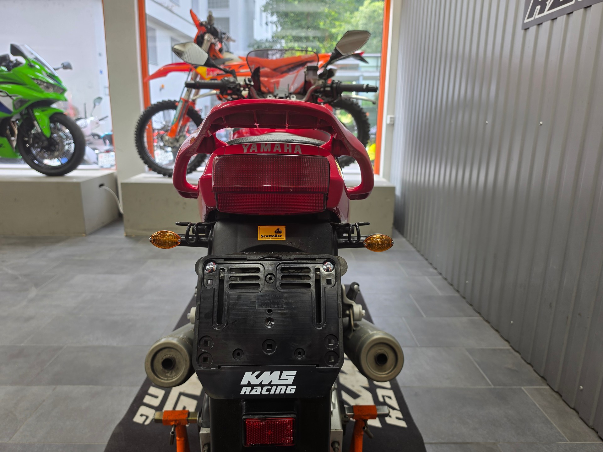 YAMAHA TDM 850-image-7