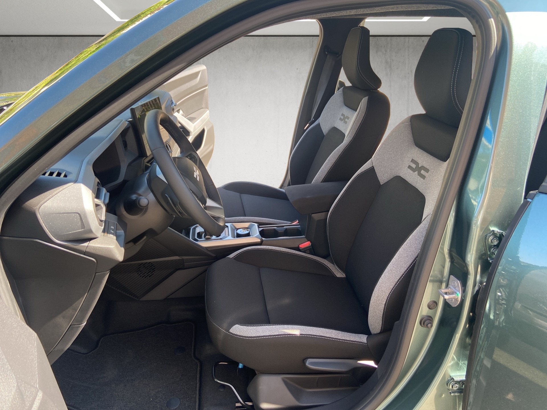 DACIA Duster TCe Hybrid 150 48V Journey 4x4-image-9