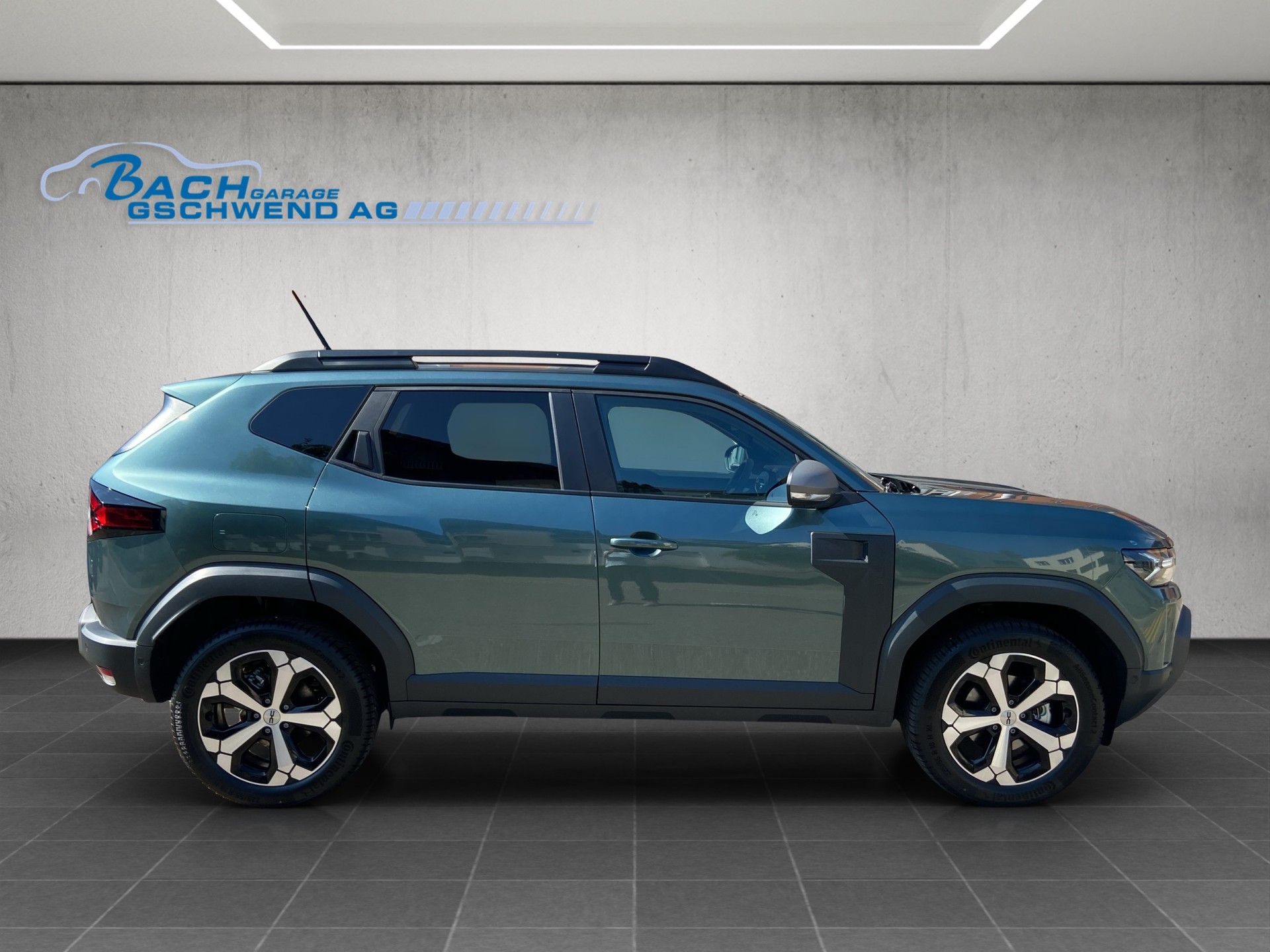 DACIA Duster TCe Hybrid 150 48V Journey 4x4-showroom-element-2