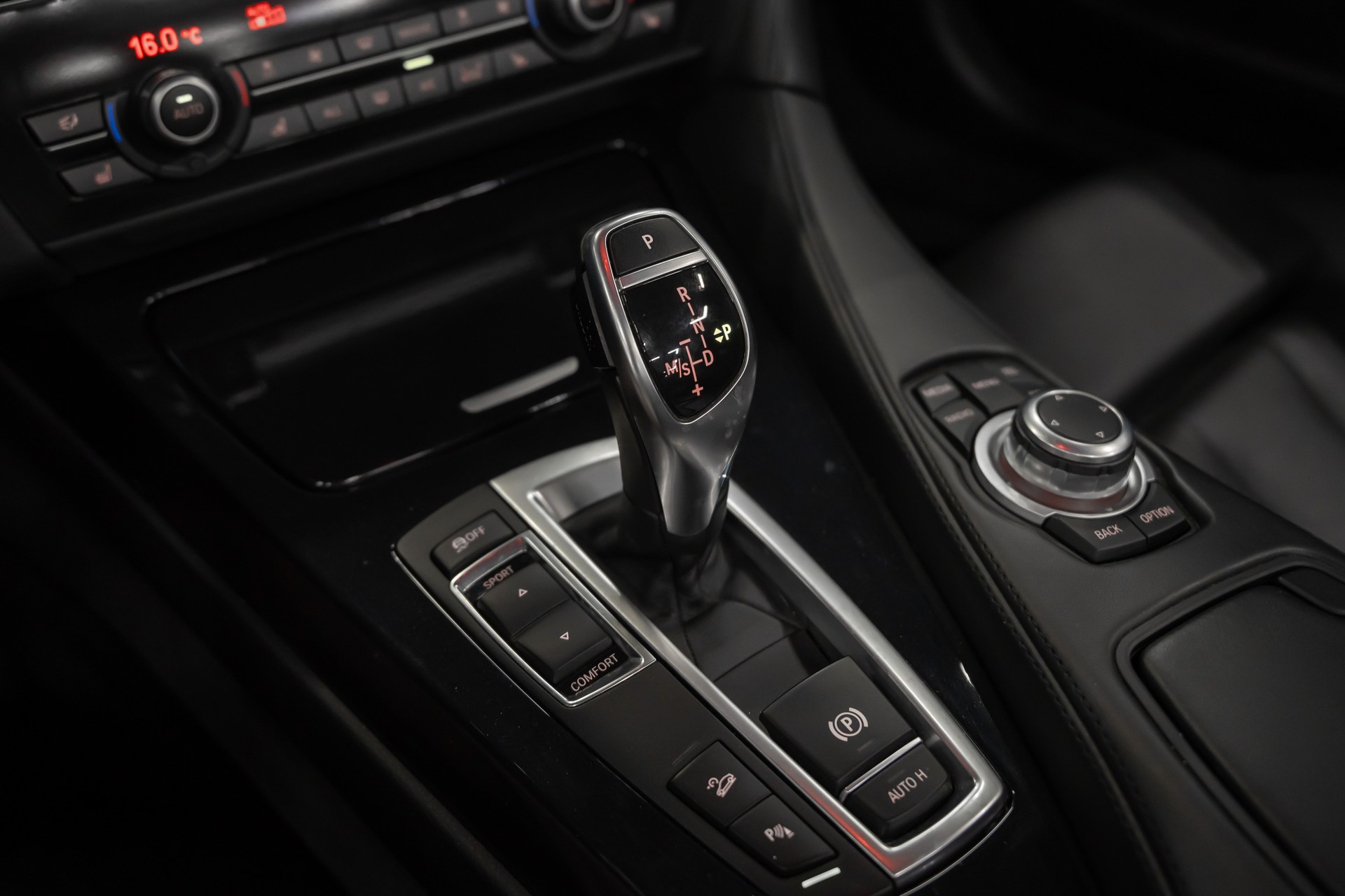 BMW 650i Cabrio xDrive-image-15
