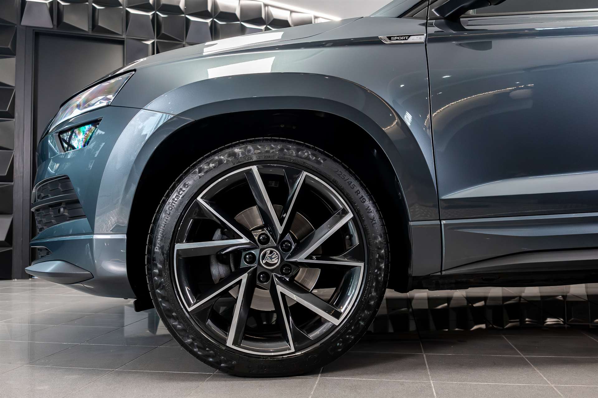 SKODA Karoq 2.0 TDI SCR SportLine 4x4 DSG-image-30