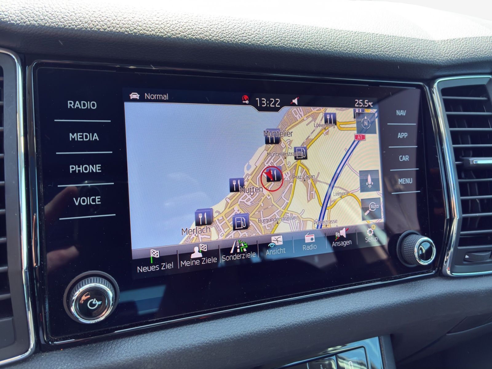 SKODA Kodiaq 2.0 TSI 4x4 Style-image-13