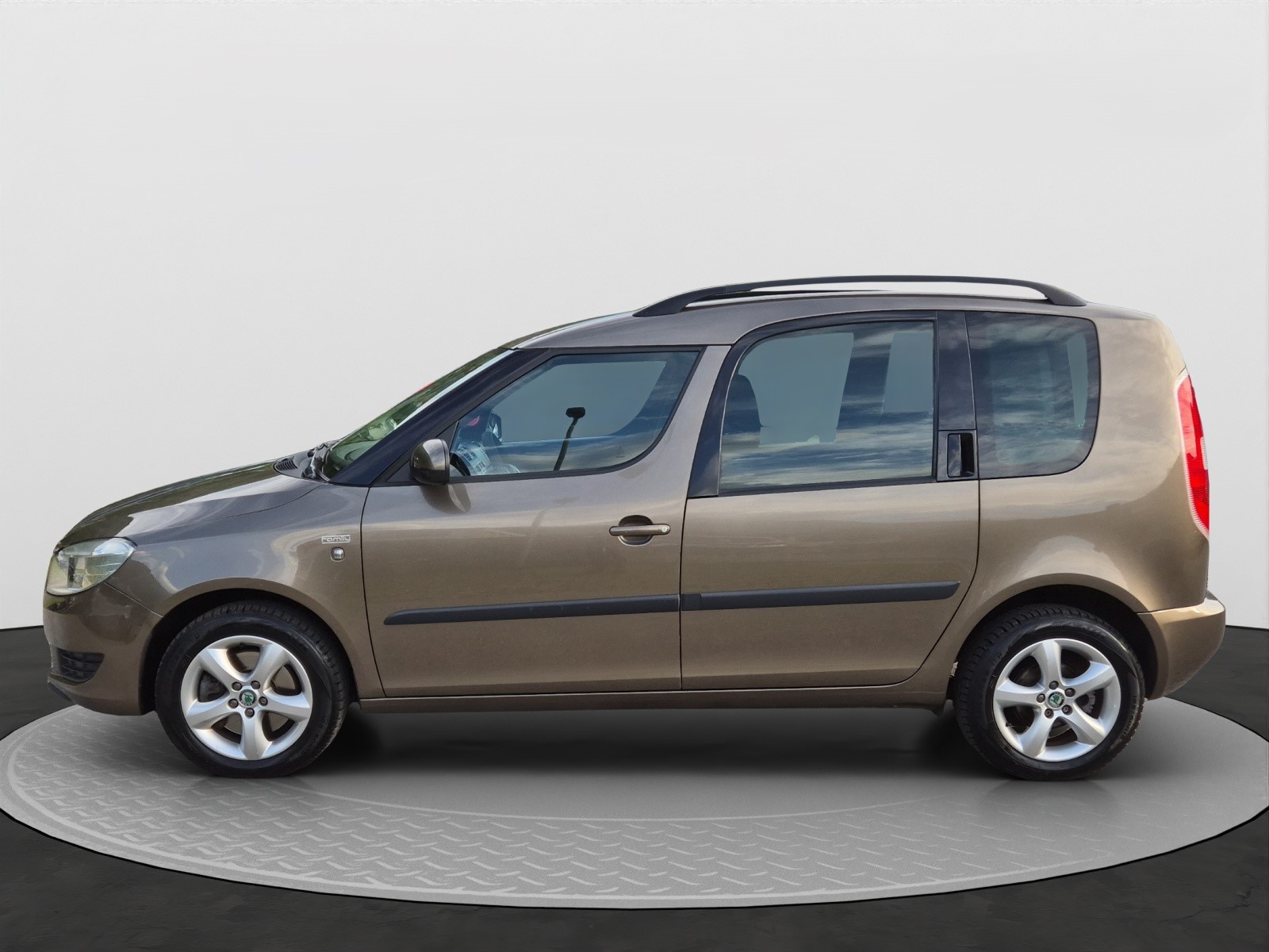SKODA Roomster 1.2 TSI Style-image-7