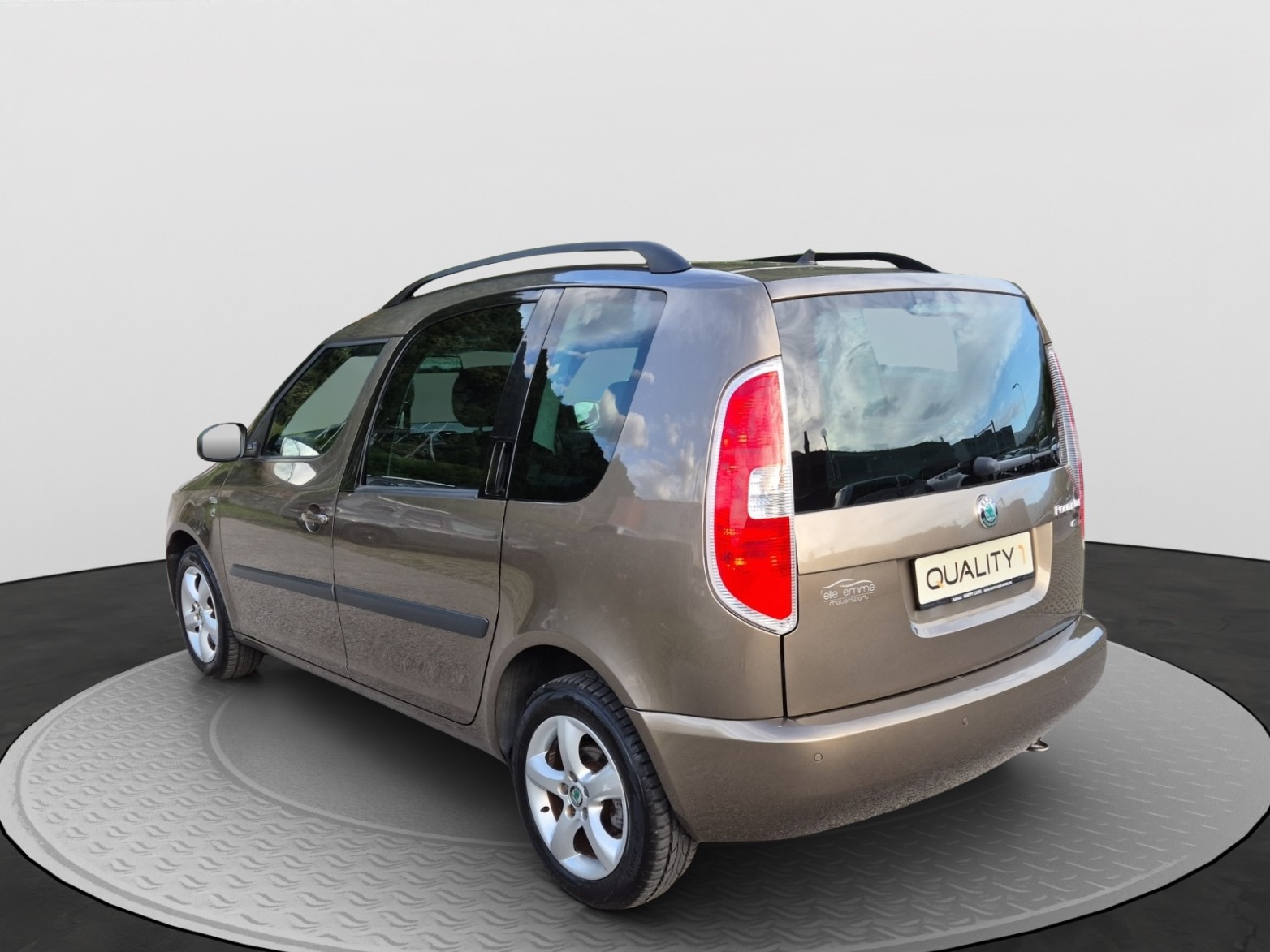 SKODA Roomster 1.2 TSI Style-image-6