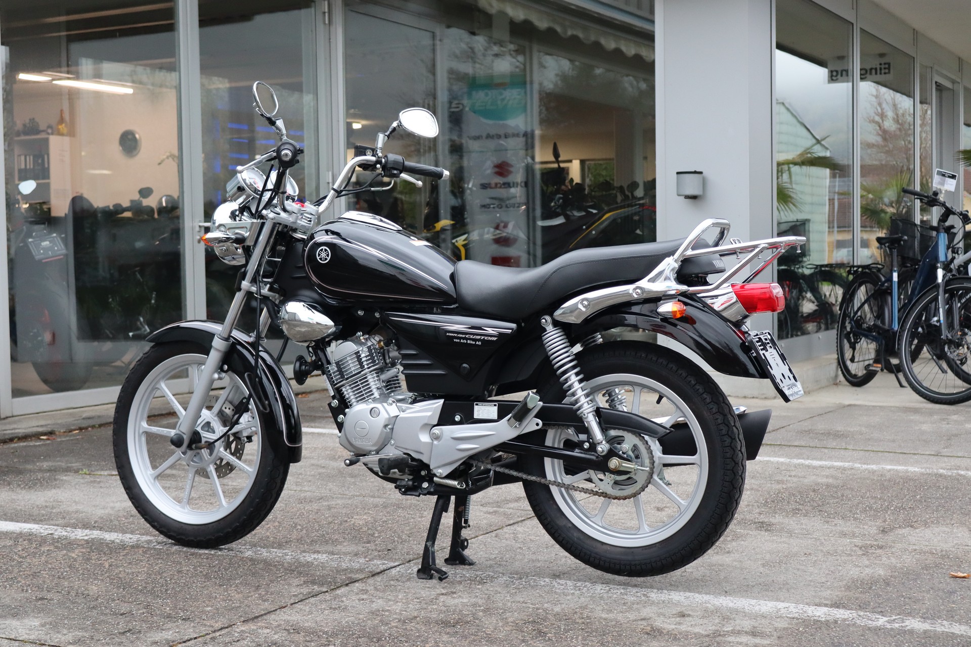 YAMAHA YBR 125 Custom-image-5