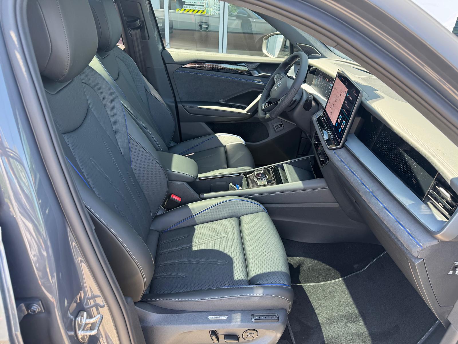 VW Tayron 2.0 TDI SCR R-Line United 4Motion DSG-image-2