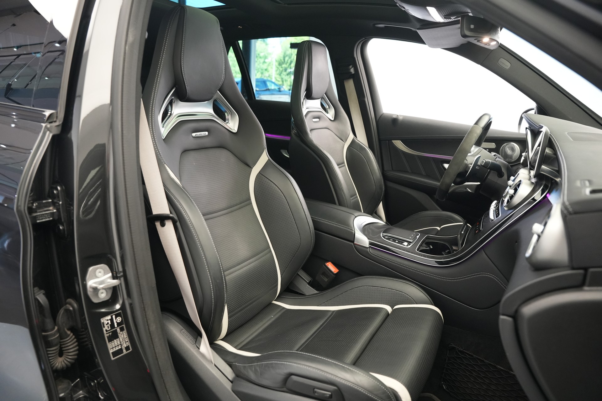 MERCEDES-BENZ GLC 63 S AMG 4Matic 9G-Tronic *CH-Fahrzeug* *Voll*-image-15
