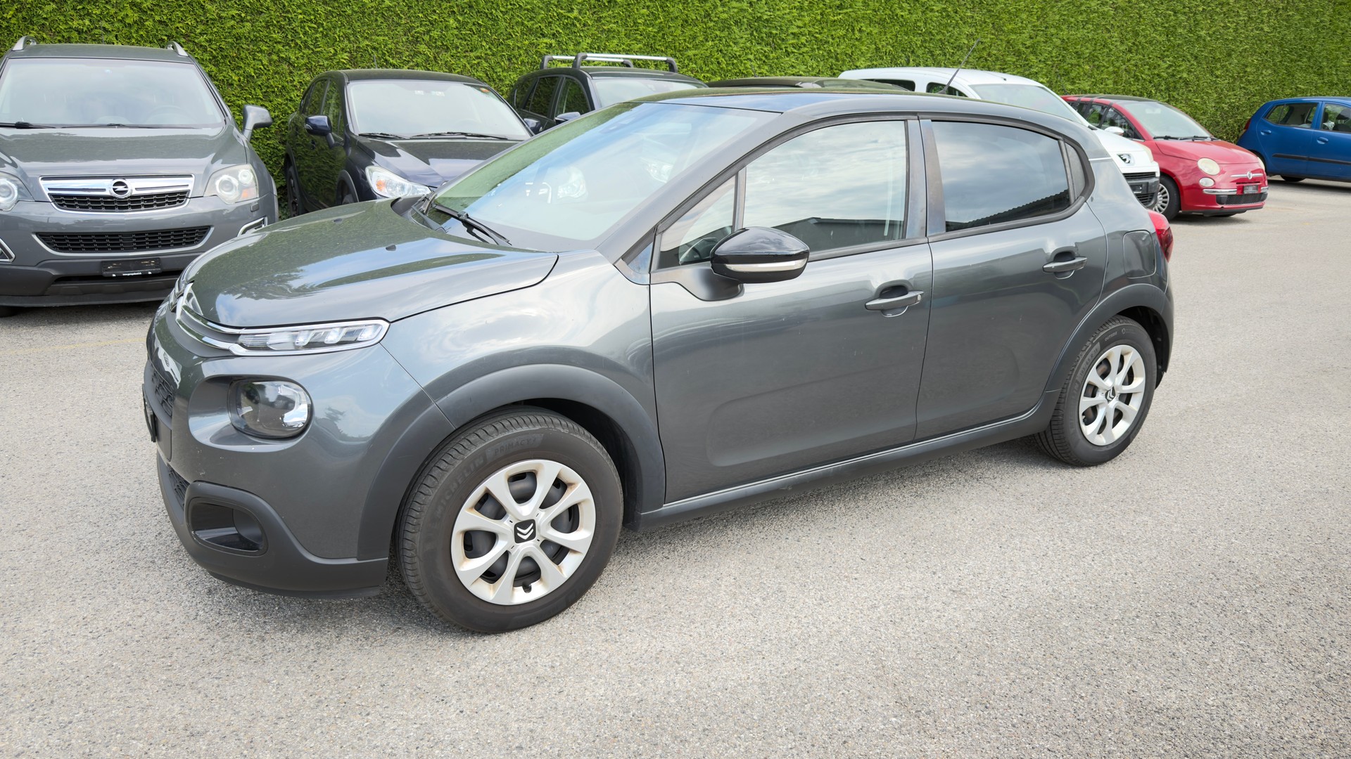 CITROEN C3 1.2i PureTech Shine-image-3