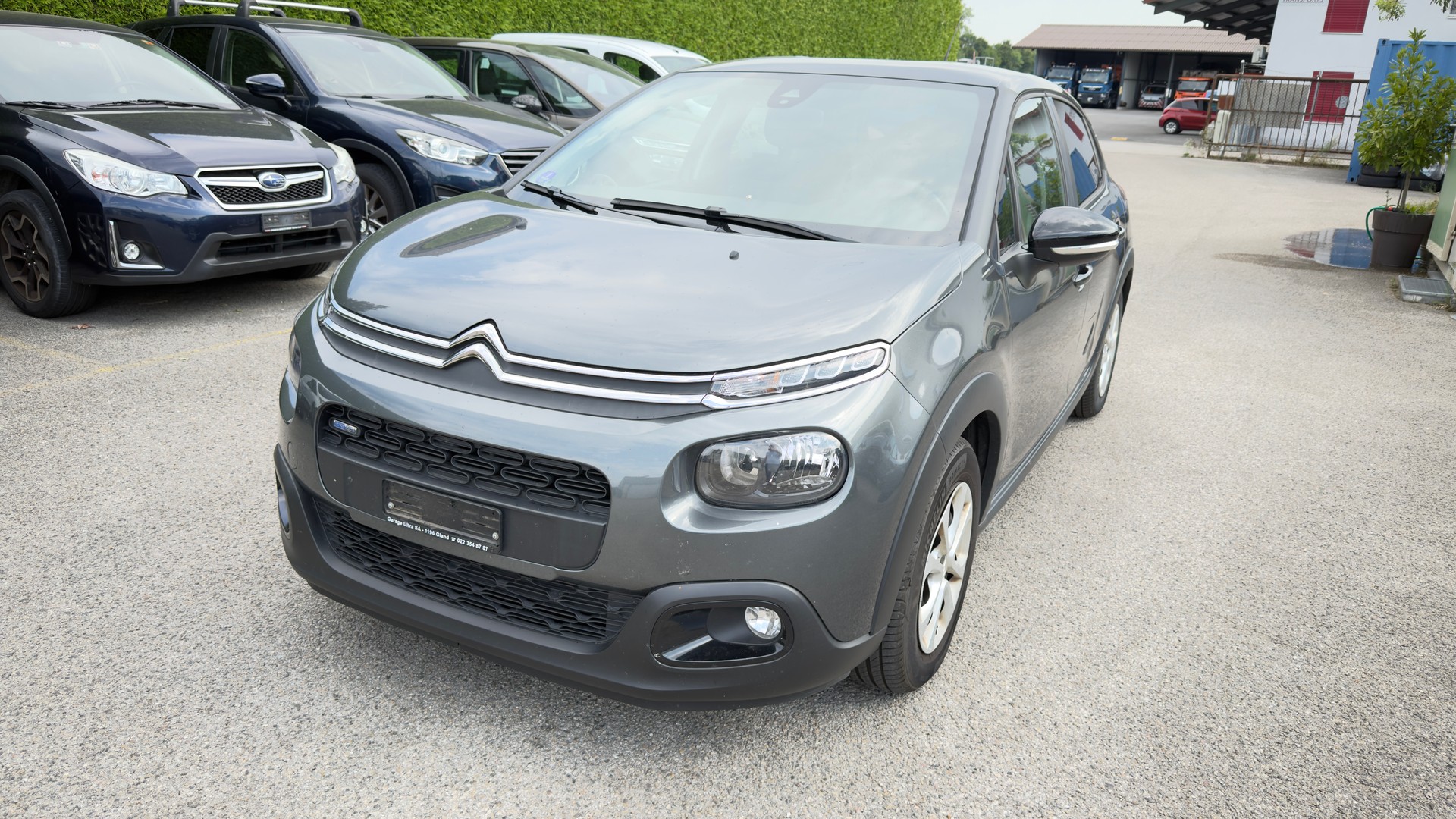 CITROEN C3 1.2i PureTech Shine-image-2