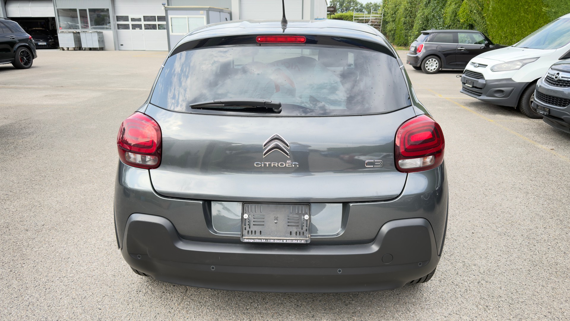 CITROEN C3 1.2i PureTech Shine-image-6