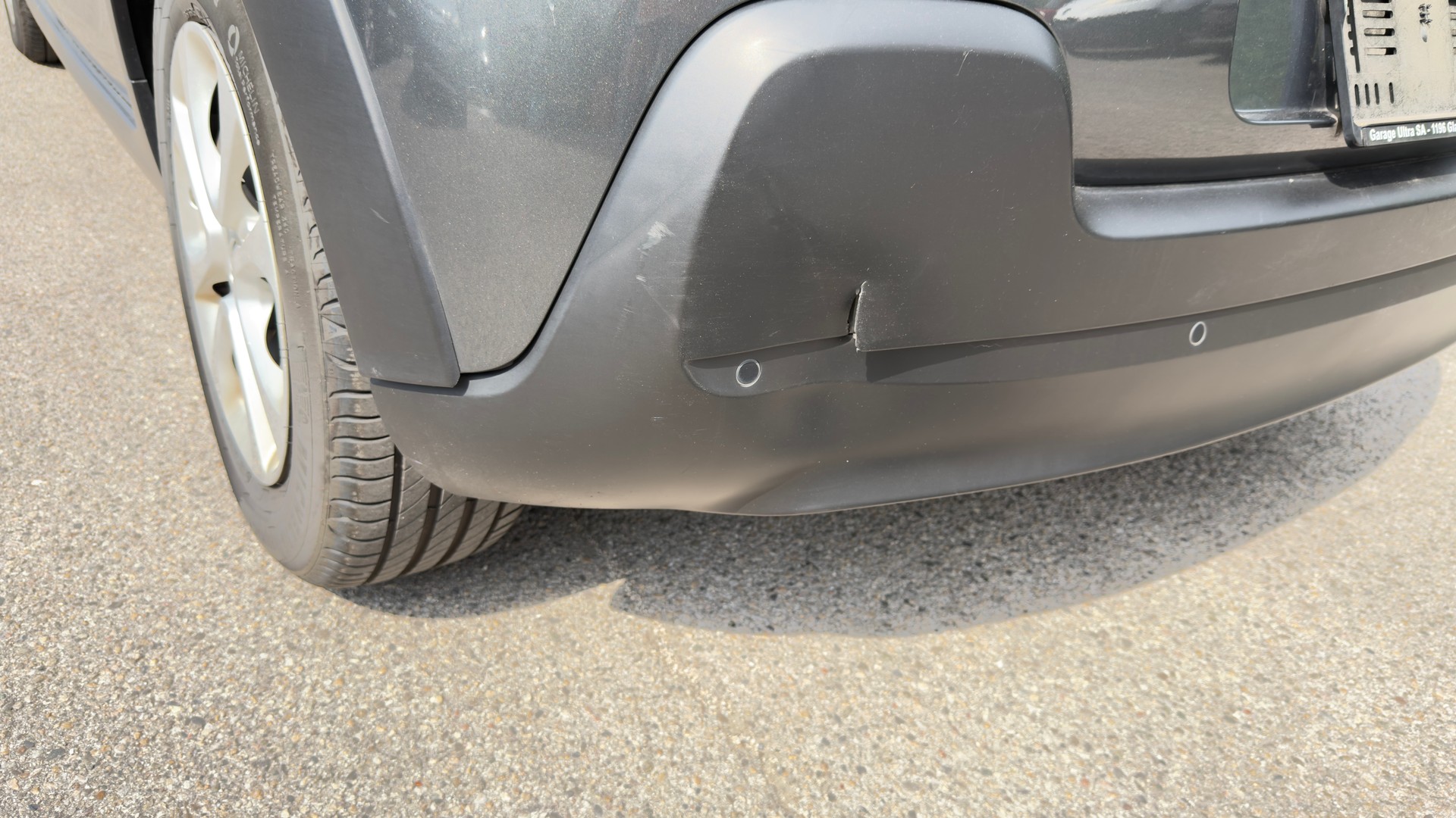 CITROEN C3 1.2i PureTech Shine-image-9