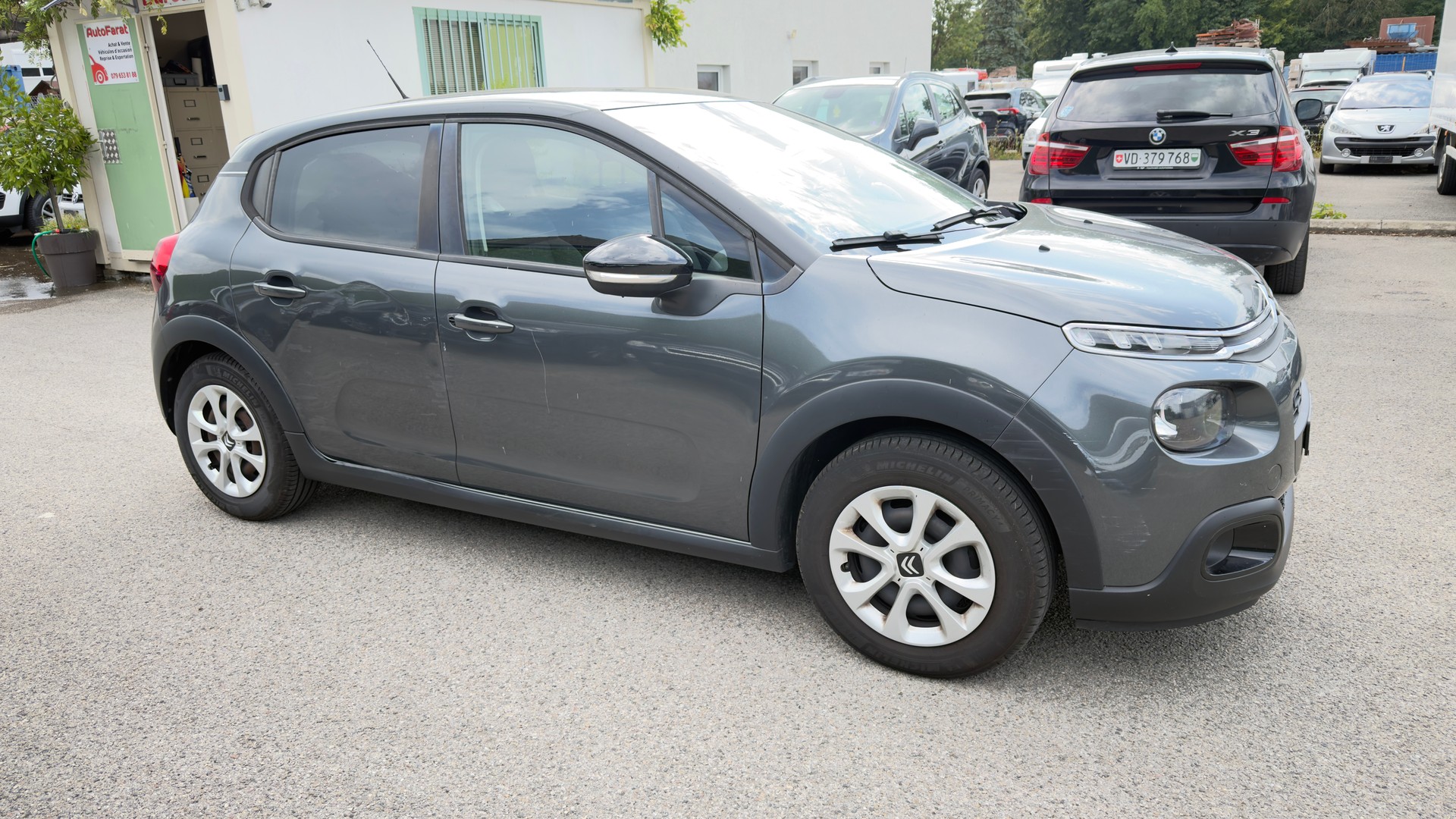 CITROEN C3 1.2i PureTech Shine-image-4