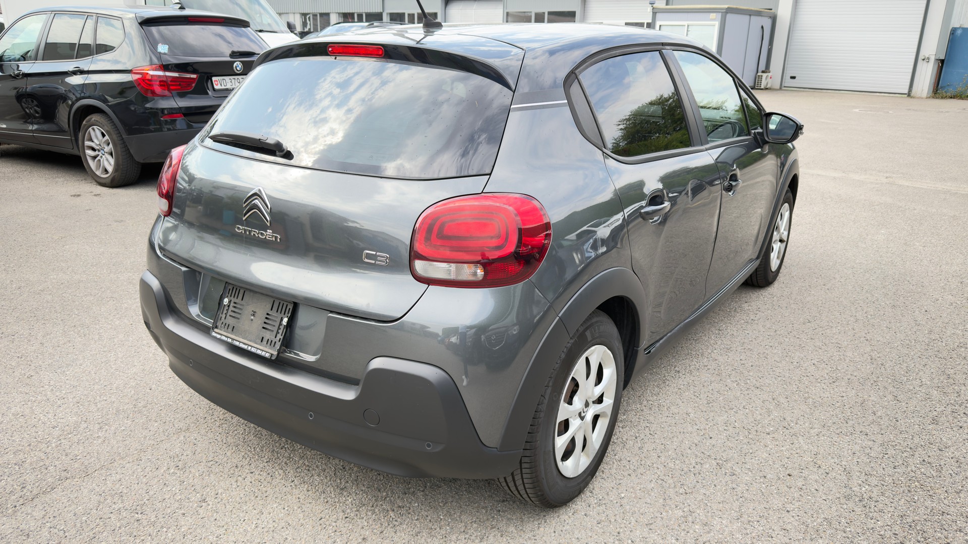CITROEN C3 1.2i PureTech Shine-image-5