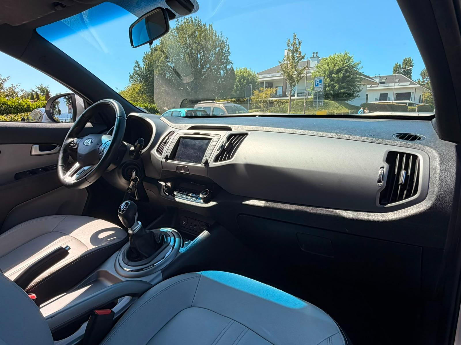 KIA Sportage 1.6 GDi Swiss Eco Edition 2WD-image-11