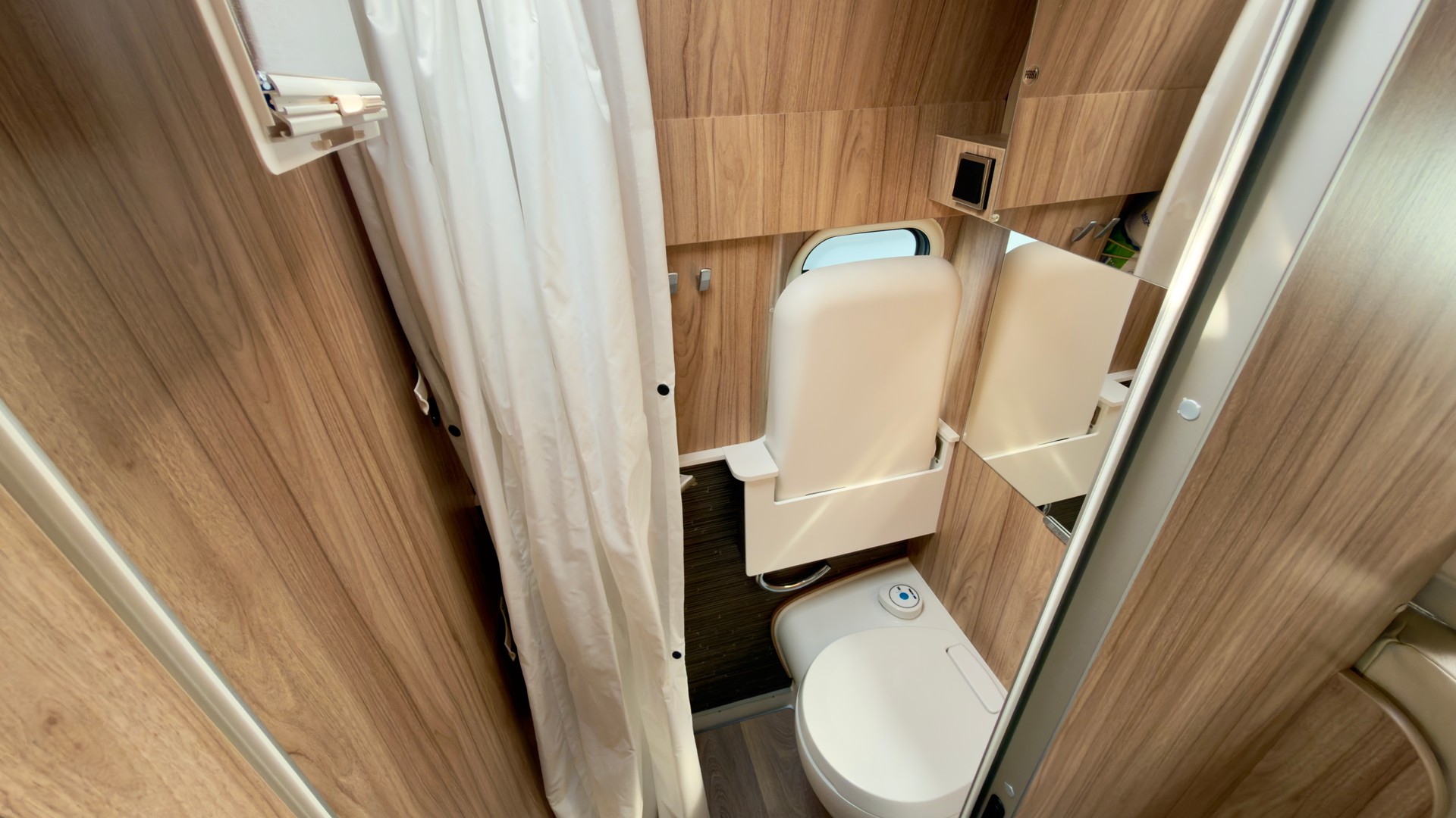 HYMER Grand Canyon S 4x4-image-12