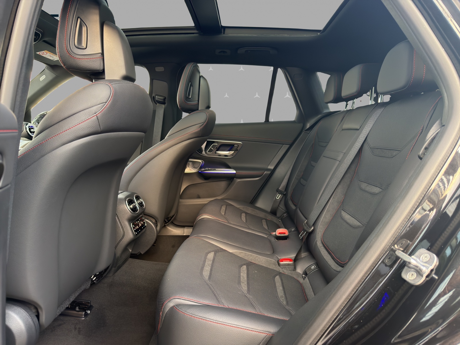 MERCEDES-BENZ GLC 53 AMG 4Matic+ 9G-Tronic-image-13