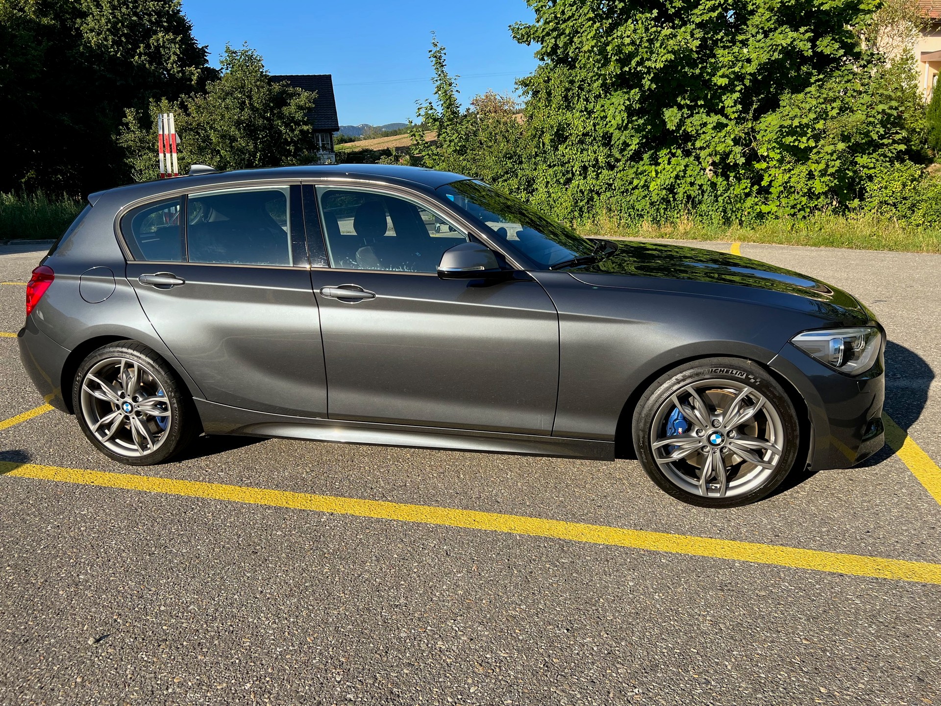 BMW M135i xDrive-image-1