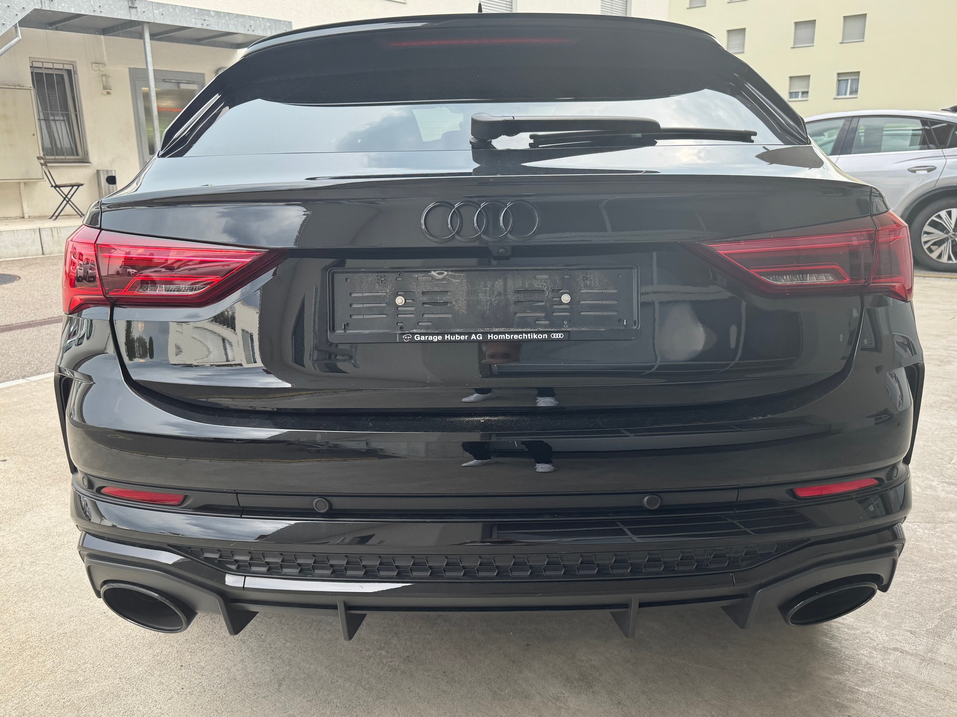 AUDI RS Q3 Sportback quattro S tronic-image-3