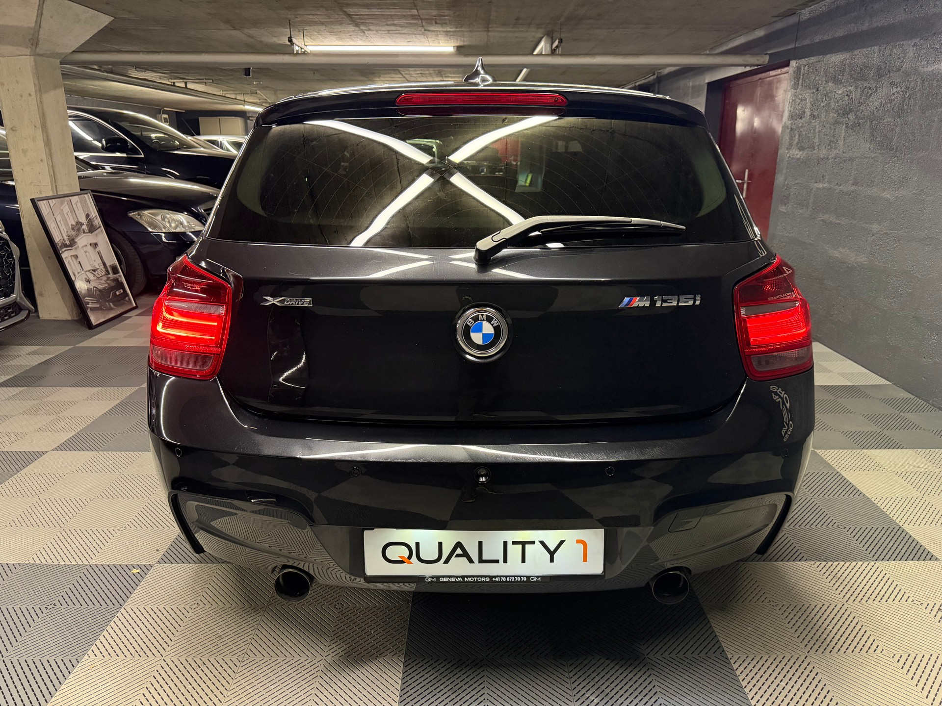 BMW M135i xDrive Steptronic-image-4